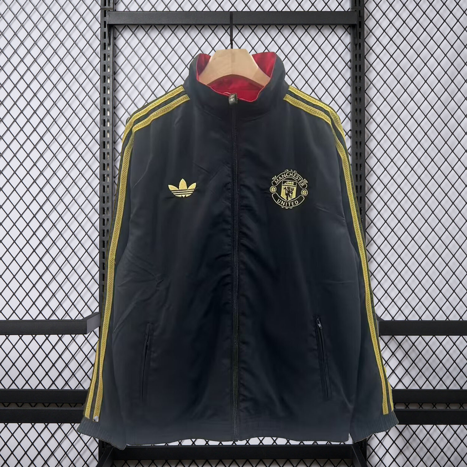 AlphaJersey-Manchester United 25-26 Double Sided Reversible Windbreaker - Black & Red