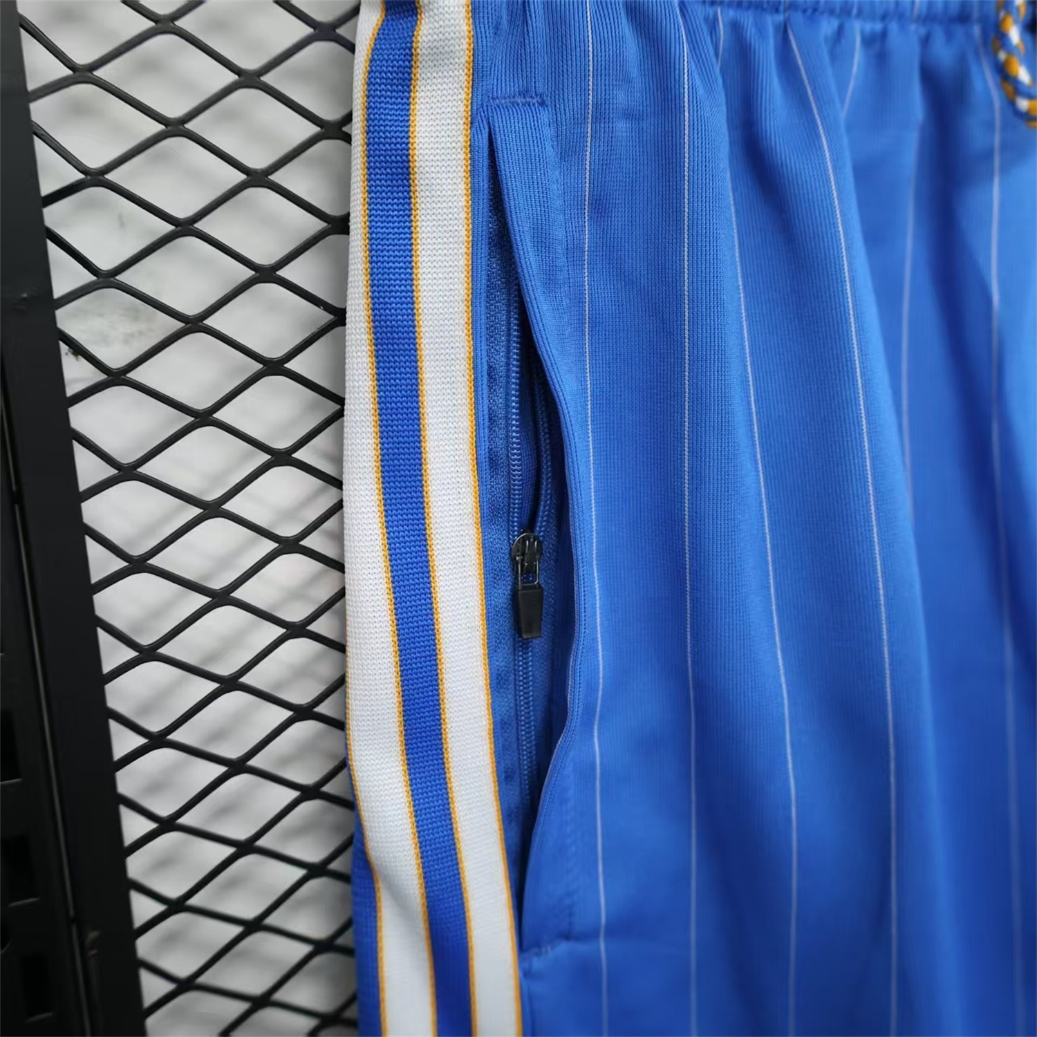 AlphaJersey-Real Madrid 25-26 Trefoil Blue Travel Shorts - Player Version