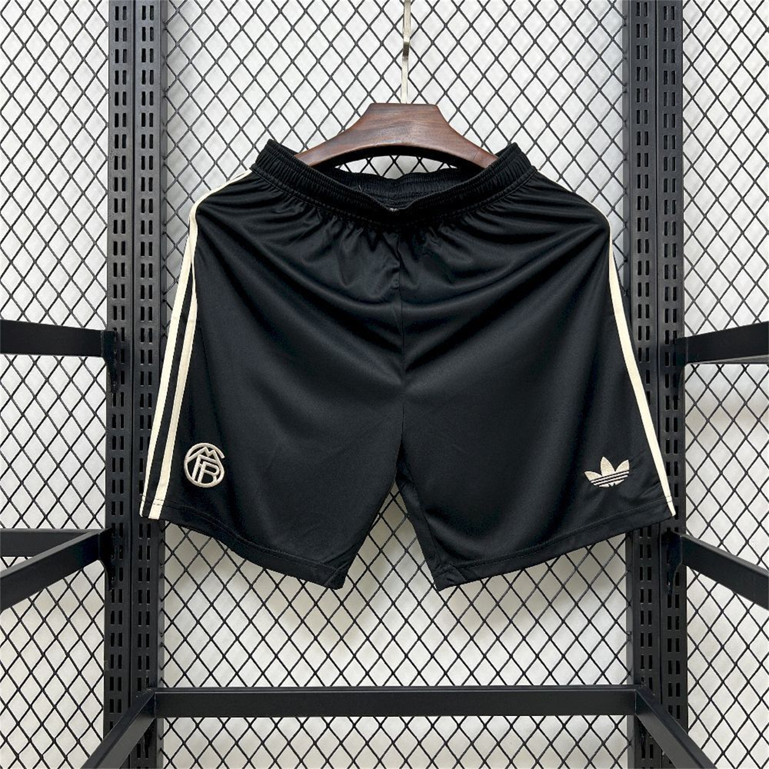 AlphaJersey-Bayern Munich 25-26 Third Black Shorts - Fans Version