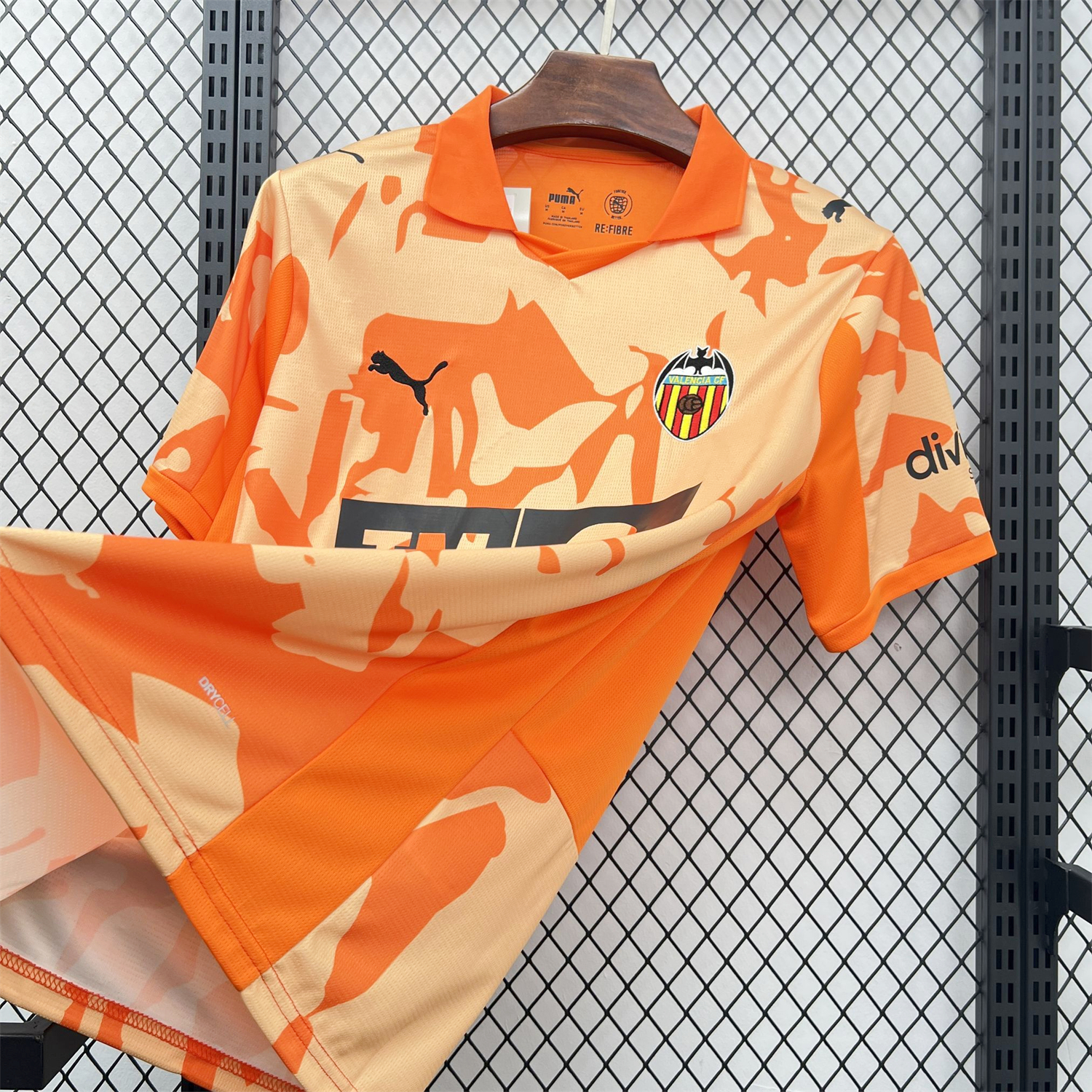 AlphaJersey-Valencia 25-26 Retro Style Jersey - Fans Version