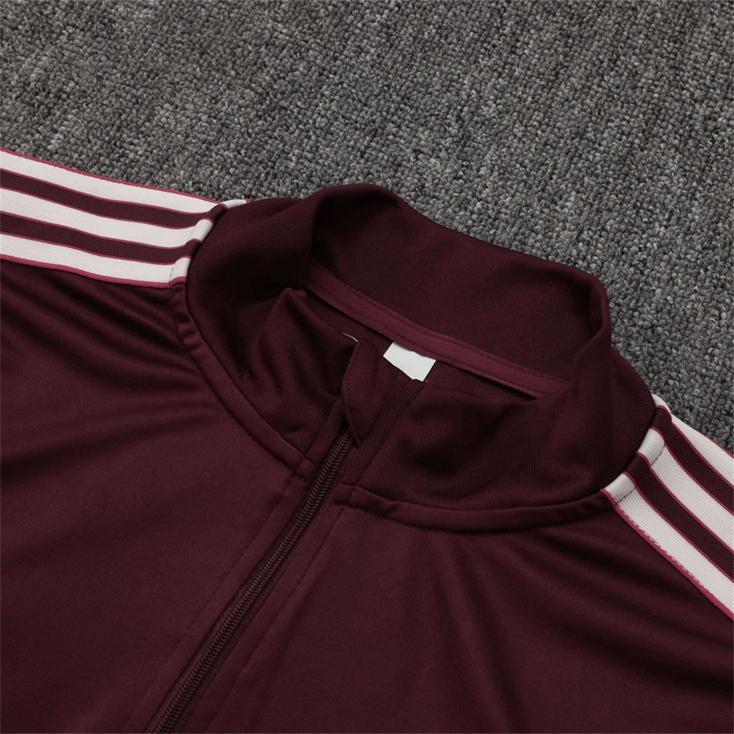 AlphaJersey-Bayern Munich 25-26 Throwback Trefoil Long Sleeves Training Set - Deep Red