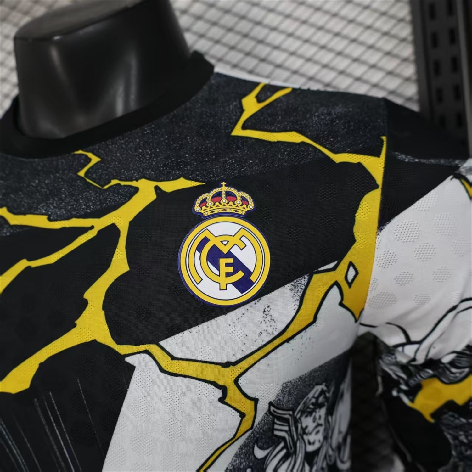 AlphaJersey-Real Madrid 25-26 Thunder Comics Pre-Match Special Long Sleeves Jersey - Player Version