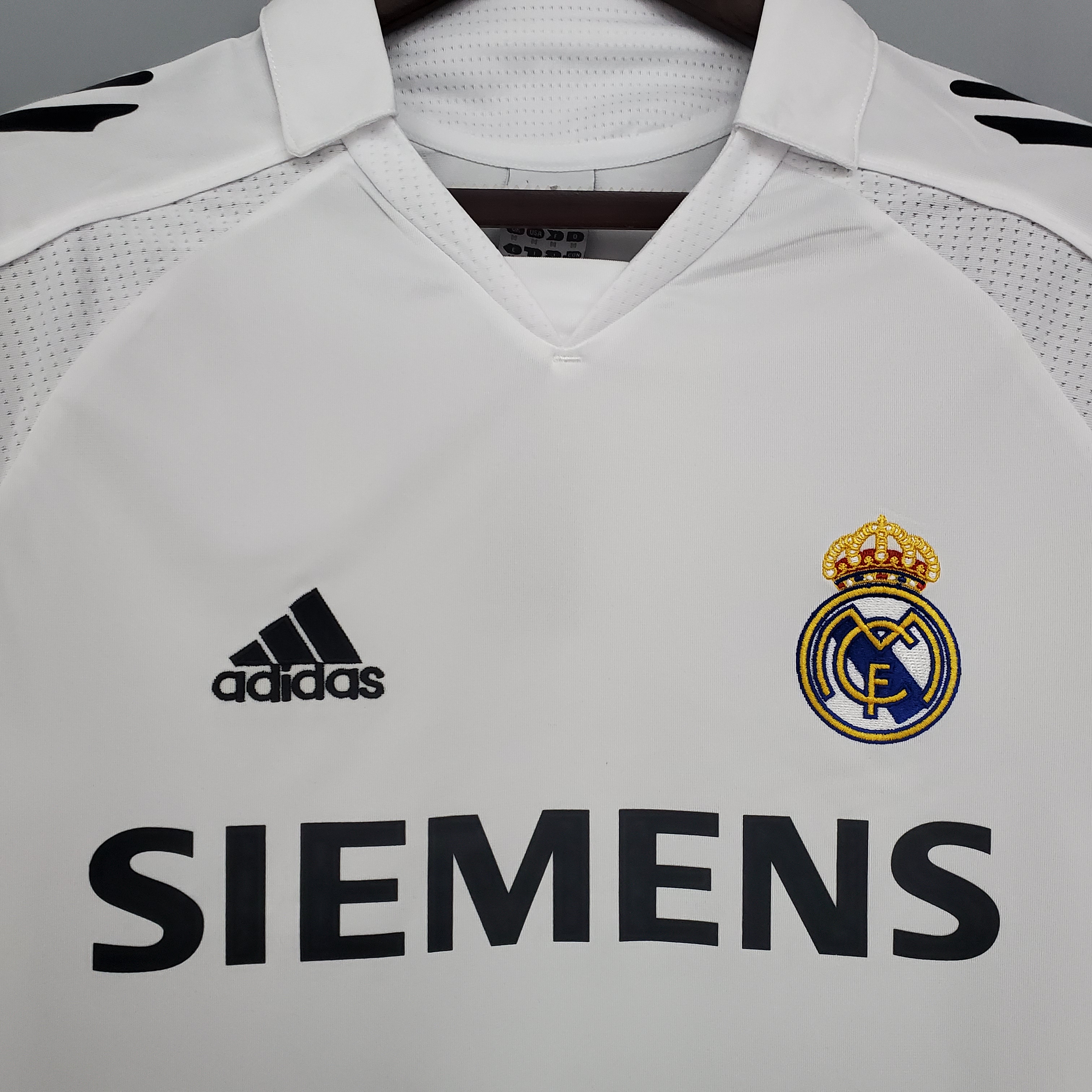 AlphaJersey-Retro Real Madrid 05-06 Home Stadium Long Sleeve Jersey