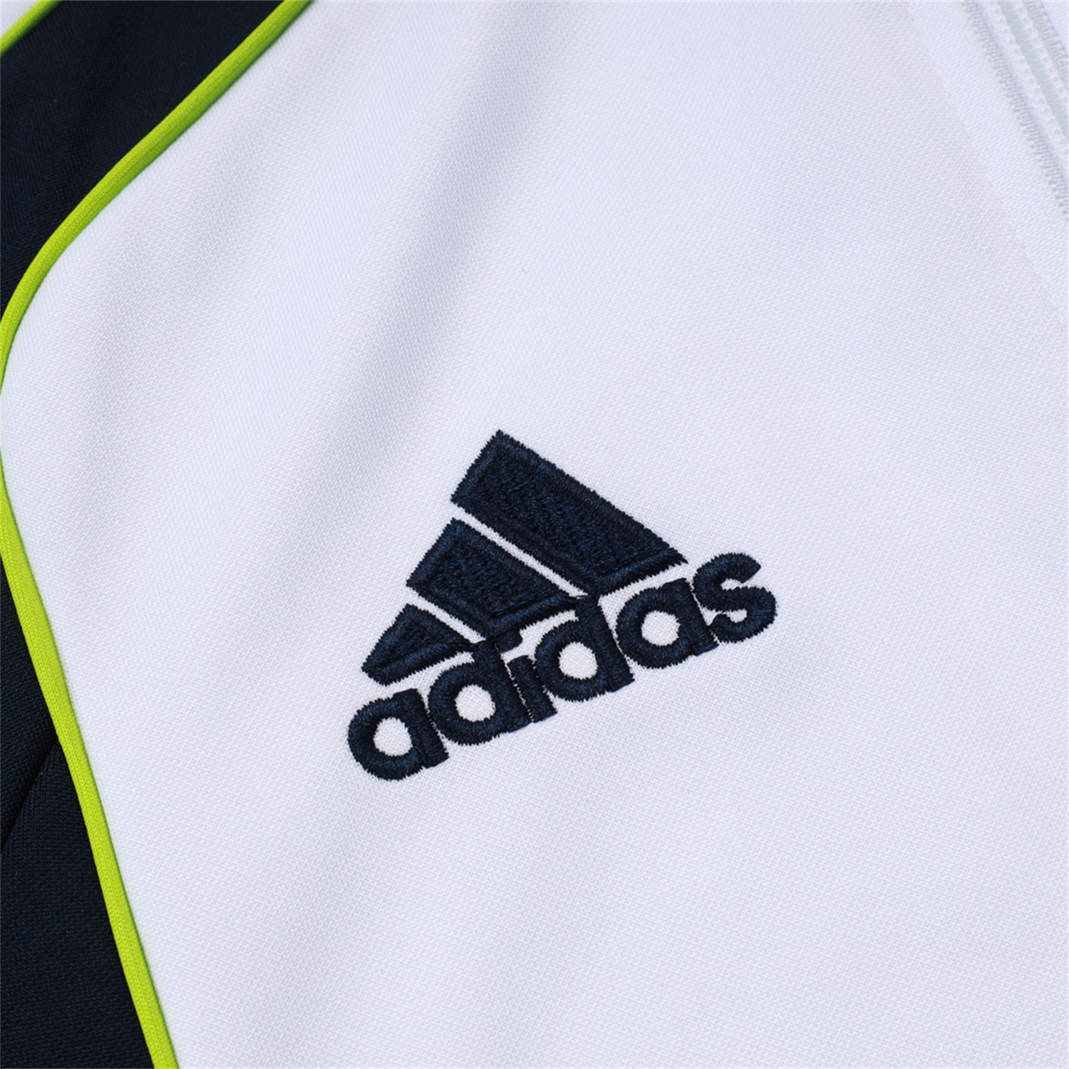AlphaJersey-Real Madrid 25-26 Jacket Training Tracksuit - White Throwback Jackets & Black Pants