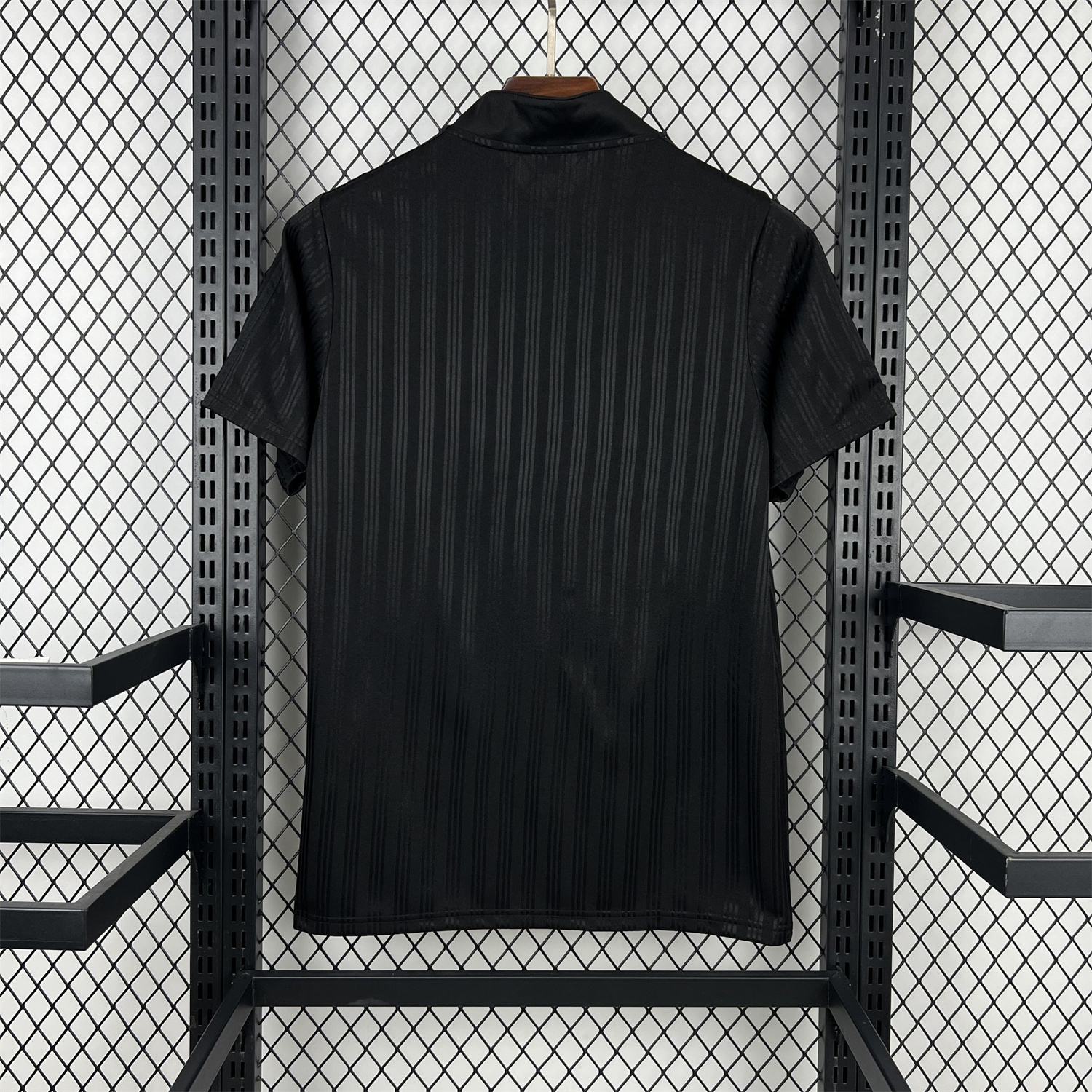 AlphaJersey-Retro Liver.pool 1995-96 Black Special Jersey