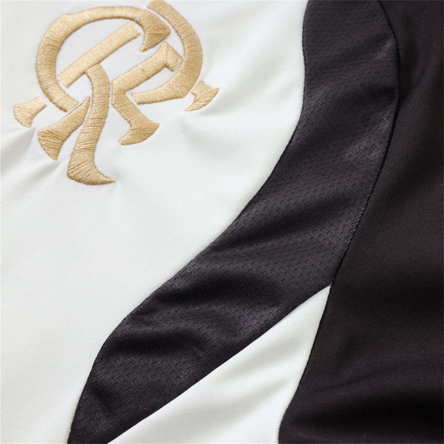 AlphaJersey-Flamengo 2026 Long Sleeve Training Set - White Top & Black Pants