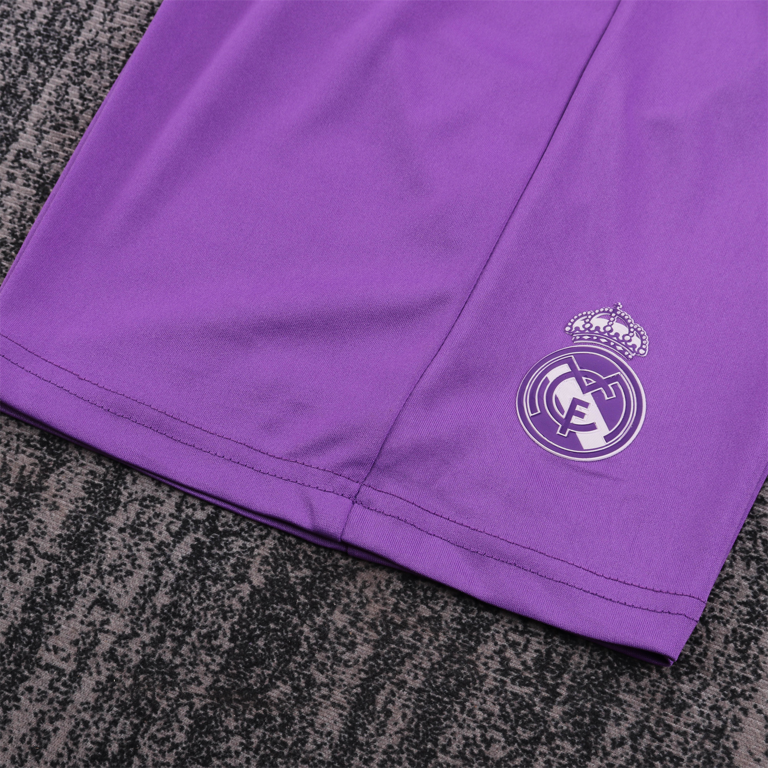 AlphaJersey-Retro Real Madrid 16-17 Away Purple Long Sleeves Kids Kit