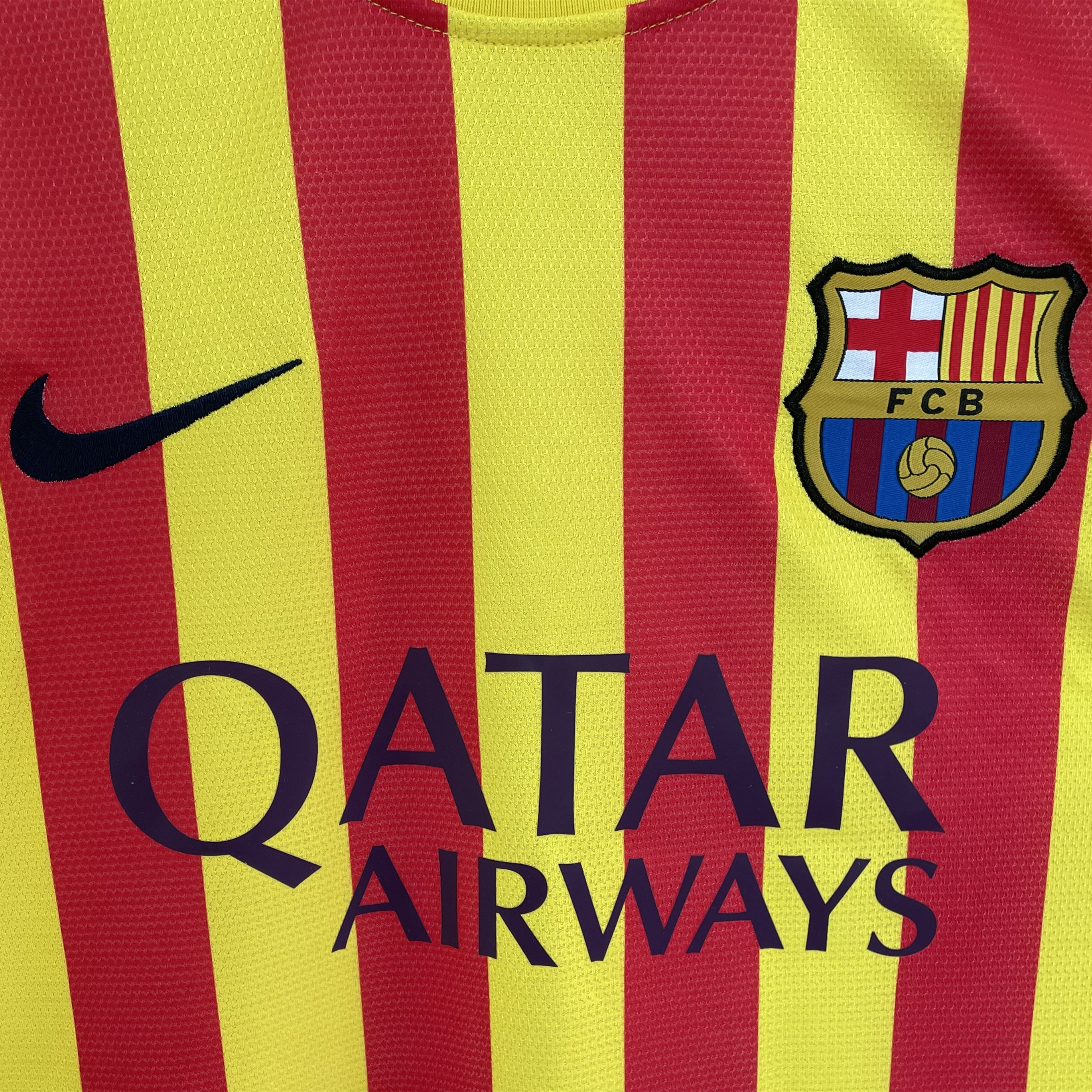 AlphaJersey-Retro Barcelona 13-14 Away Jersey