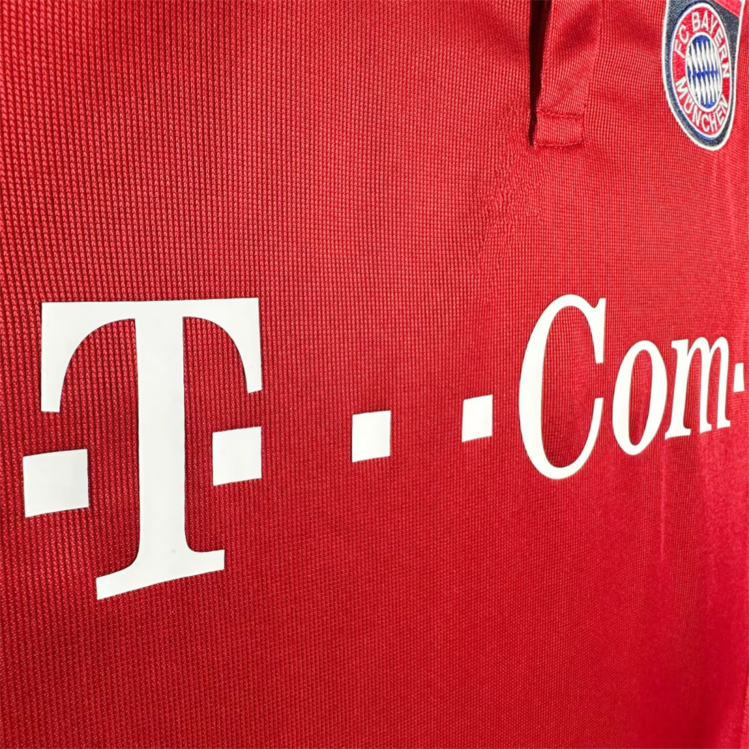 AlphaJersey-Retro Bayern Munich 2005-06 Home Jersey