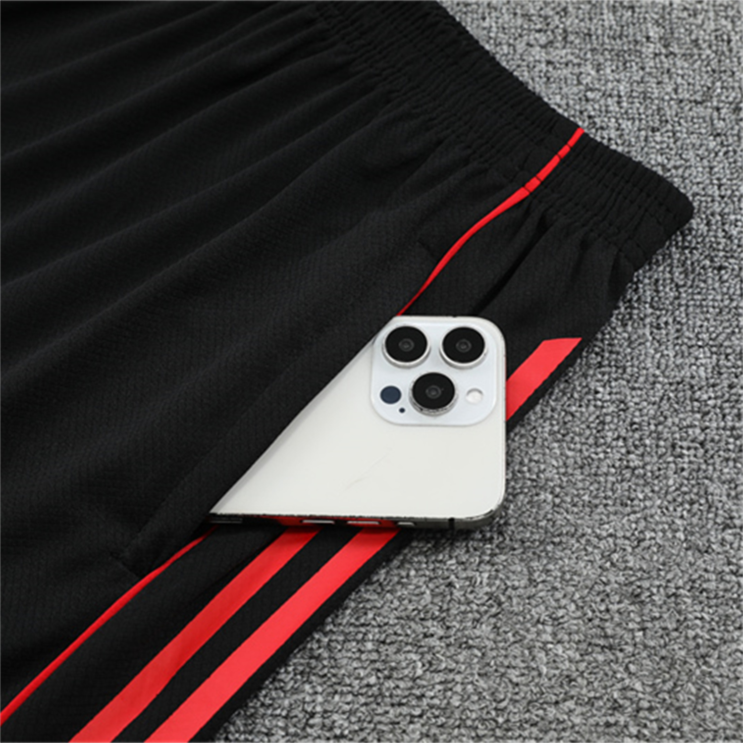 AlphaJersey-Manchester United 25-26 Kid Short-Sleeve Training Set - Red Top & Black Shorts
