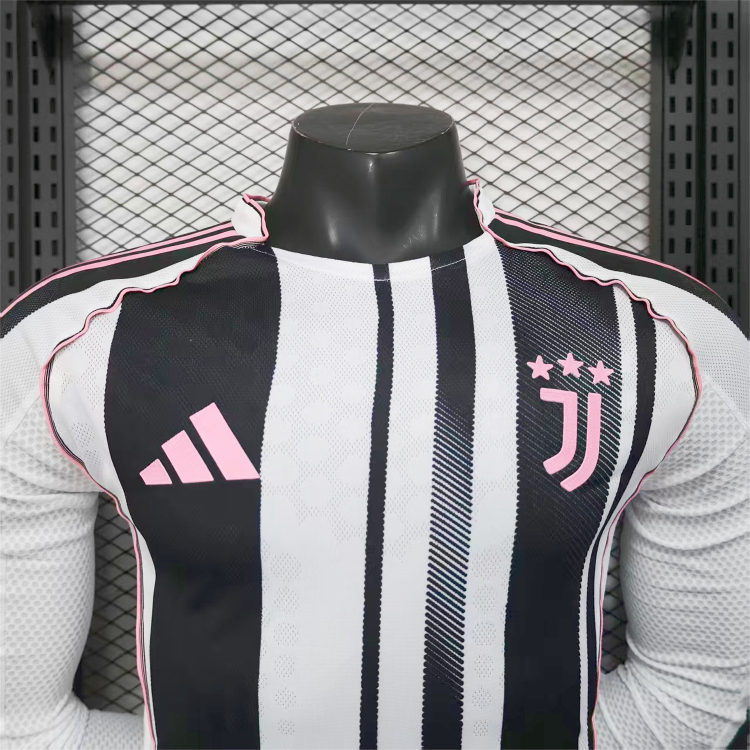 AlphaJersey-Juventus 25-26 Home Unsponsored Long Sleeves Jersey - Player Version