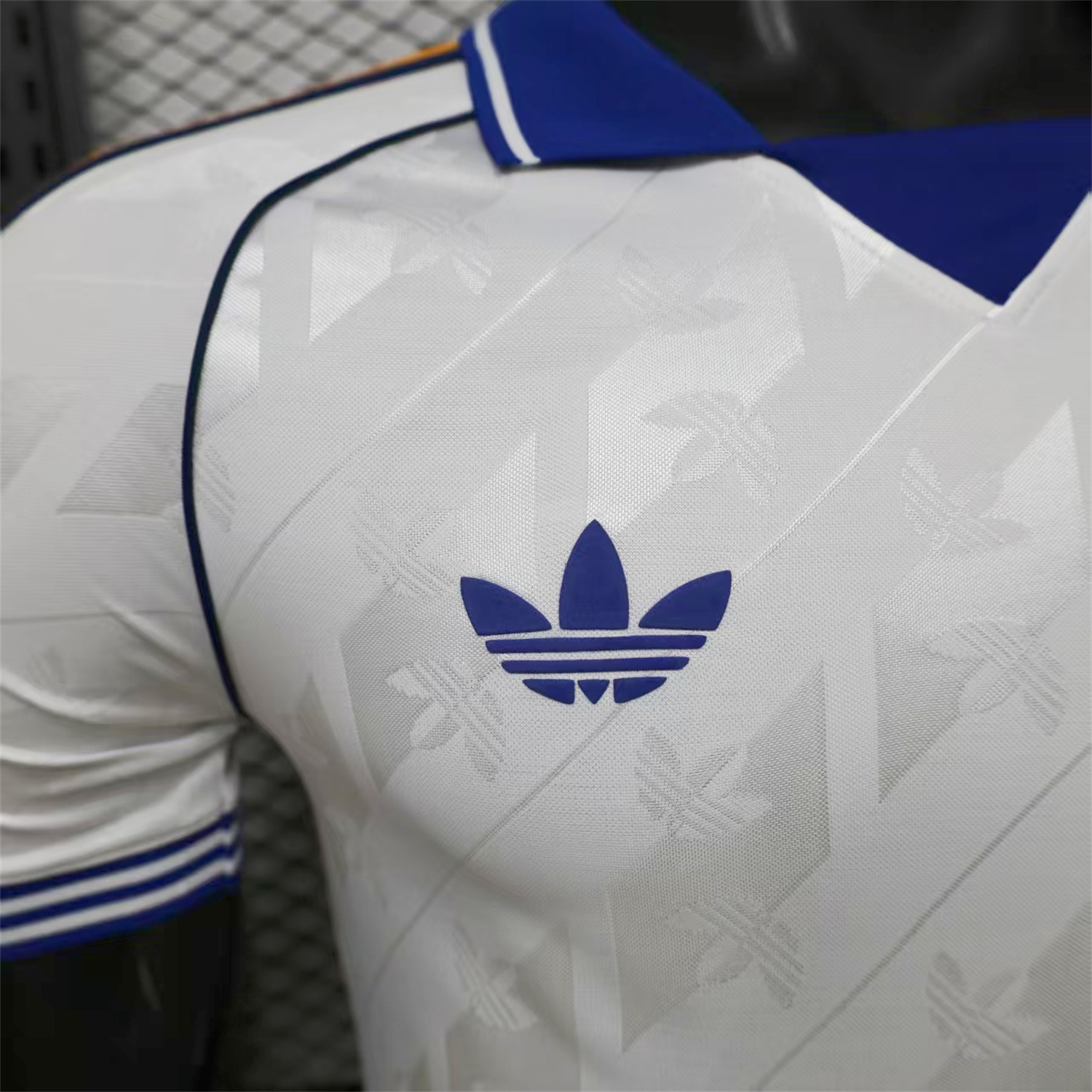 AlphaJersey-Real Madrid 25-26 Retro Style White Special Jersey - Player Version