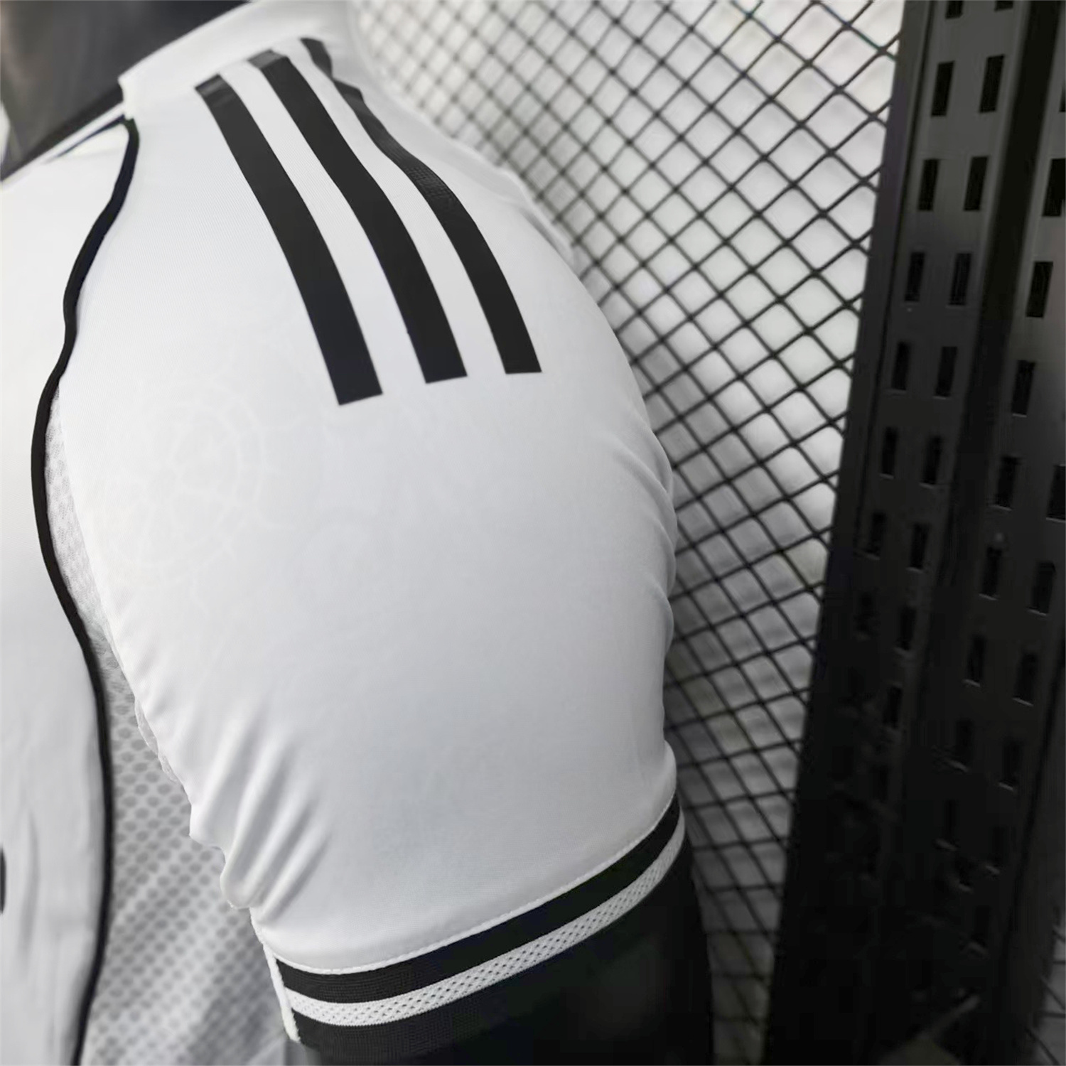 AlphaJersey-Fulham 25-26 Home Jersey - Player Version