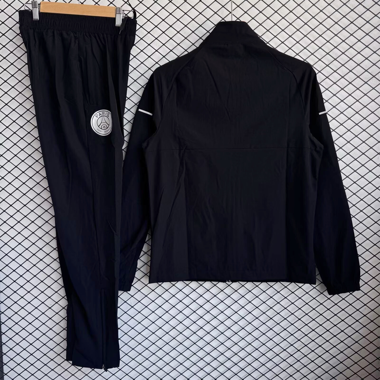 AlphaJersey-Paris Saint-Germain PSG 25-26 Windbreaker Training Set - Black Top and Pants