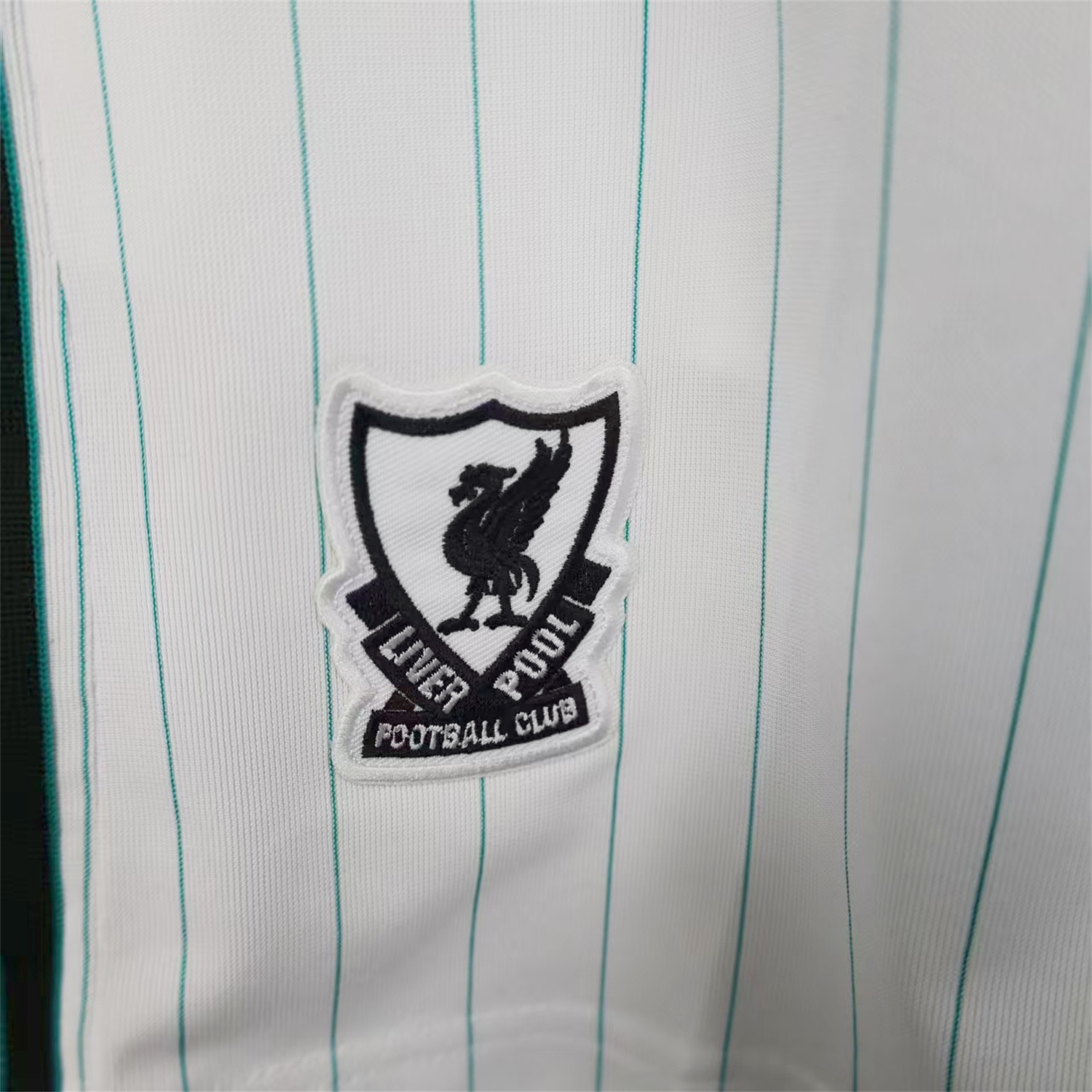 AlphaJersey-Liver.pool 25-26 Trefoil White Travel Shorts - Player Version