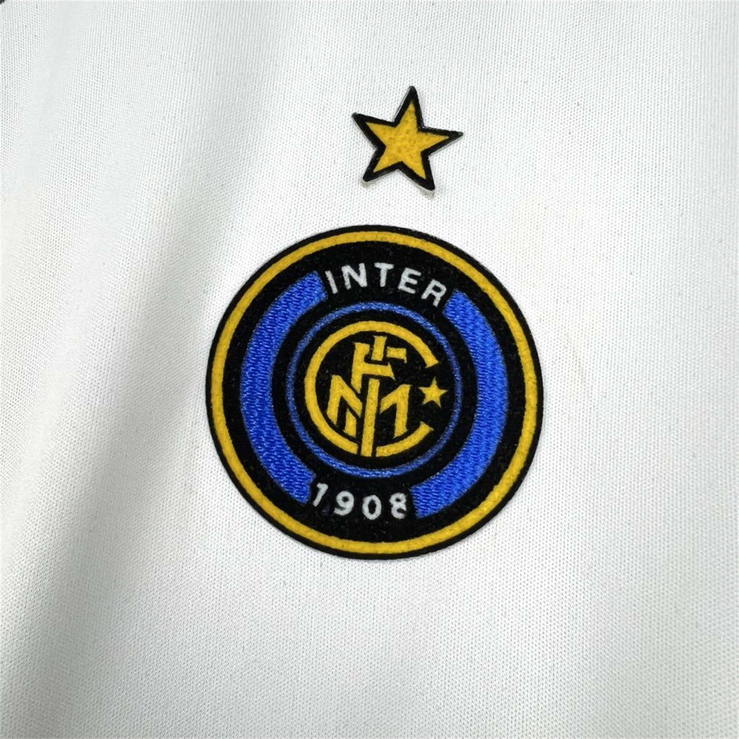 AlphaJersey-Retro Inter Milan 2005-06 Away Jersey