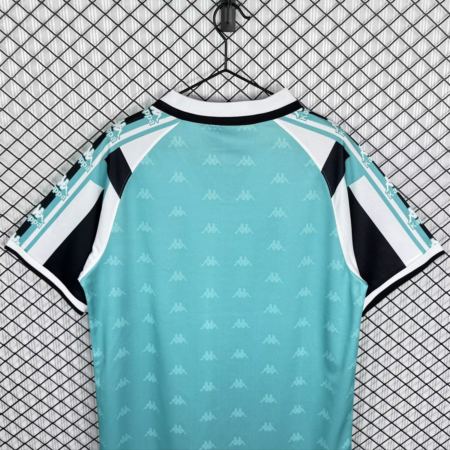 AlphaJersey-Retro Osasuna 1995-96 Away Jersey