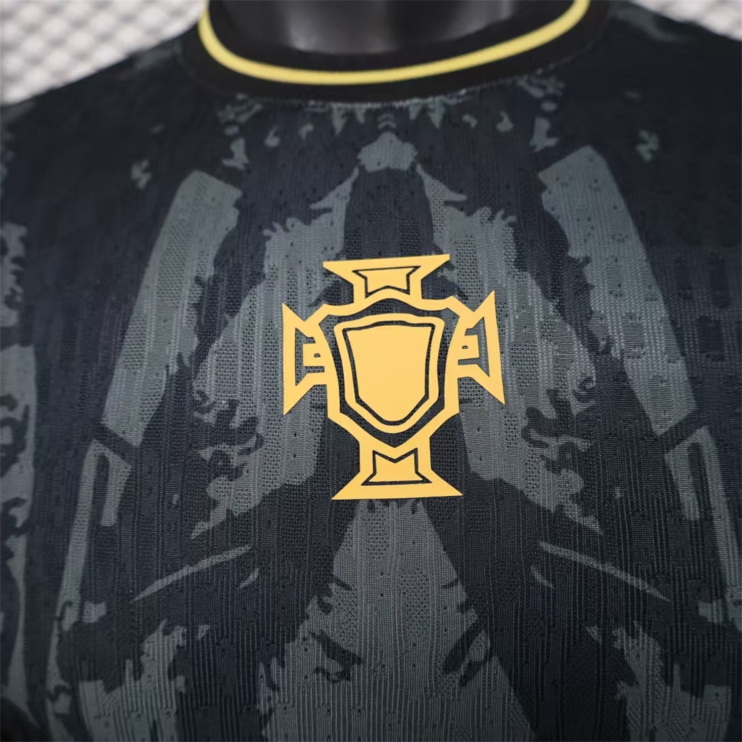 AlphaJersey-Portugal 2026 COMMA Black CR7 Special Jersey - Player Version
