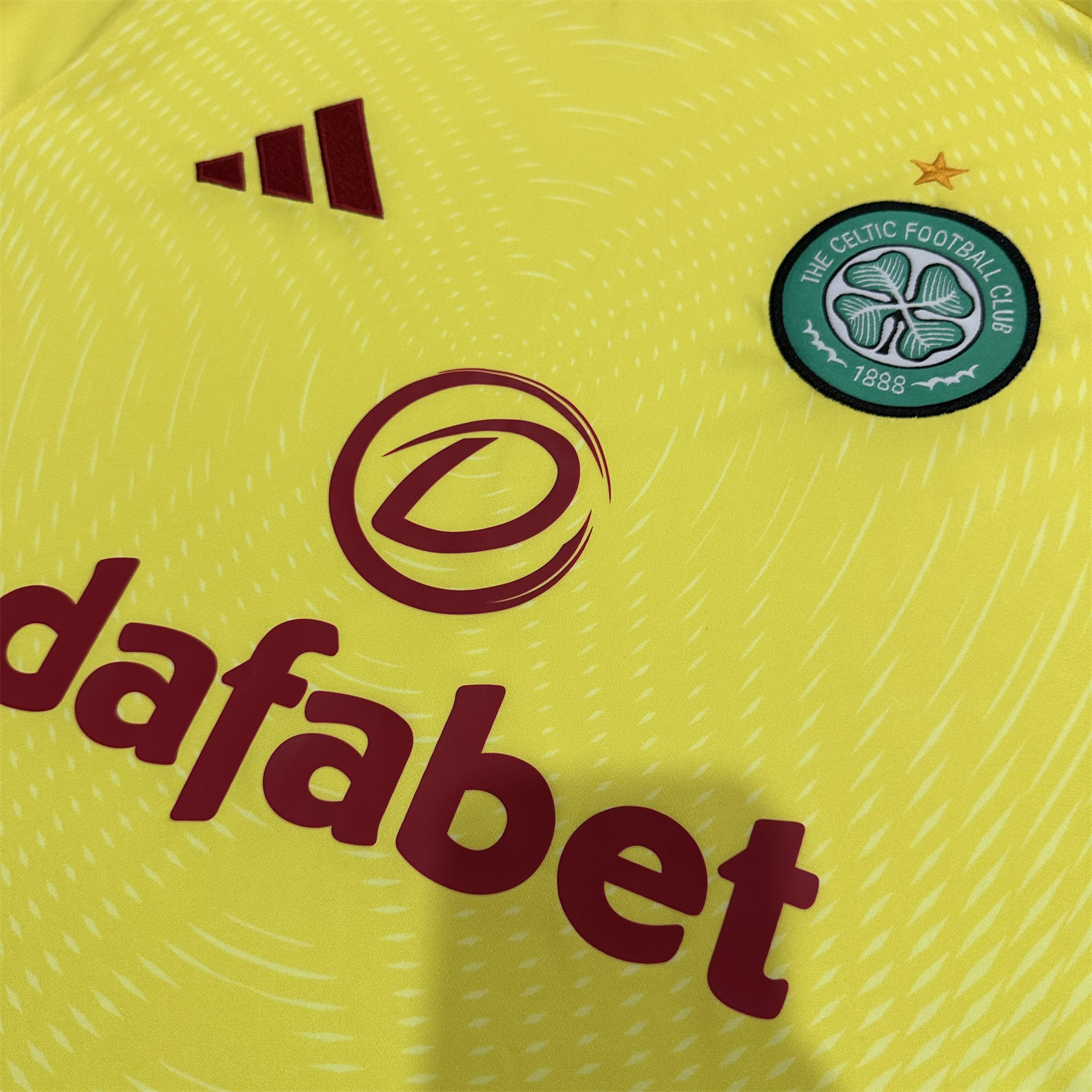 AlphaJersey-Celtic 25-26 Light Yellow Goalkeeper Jersey - Fans Version