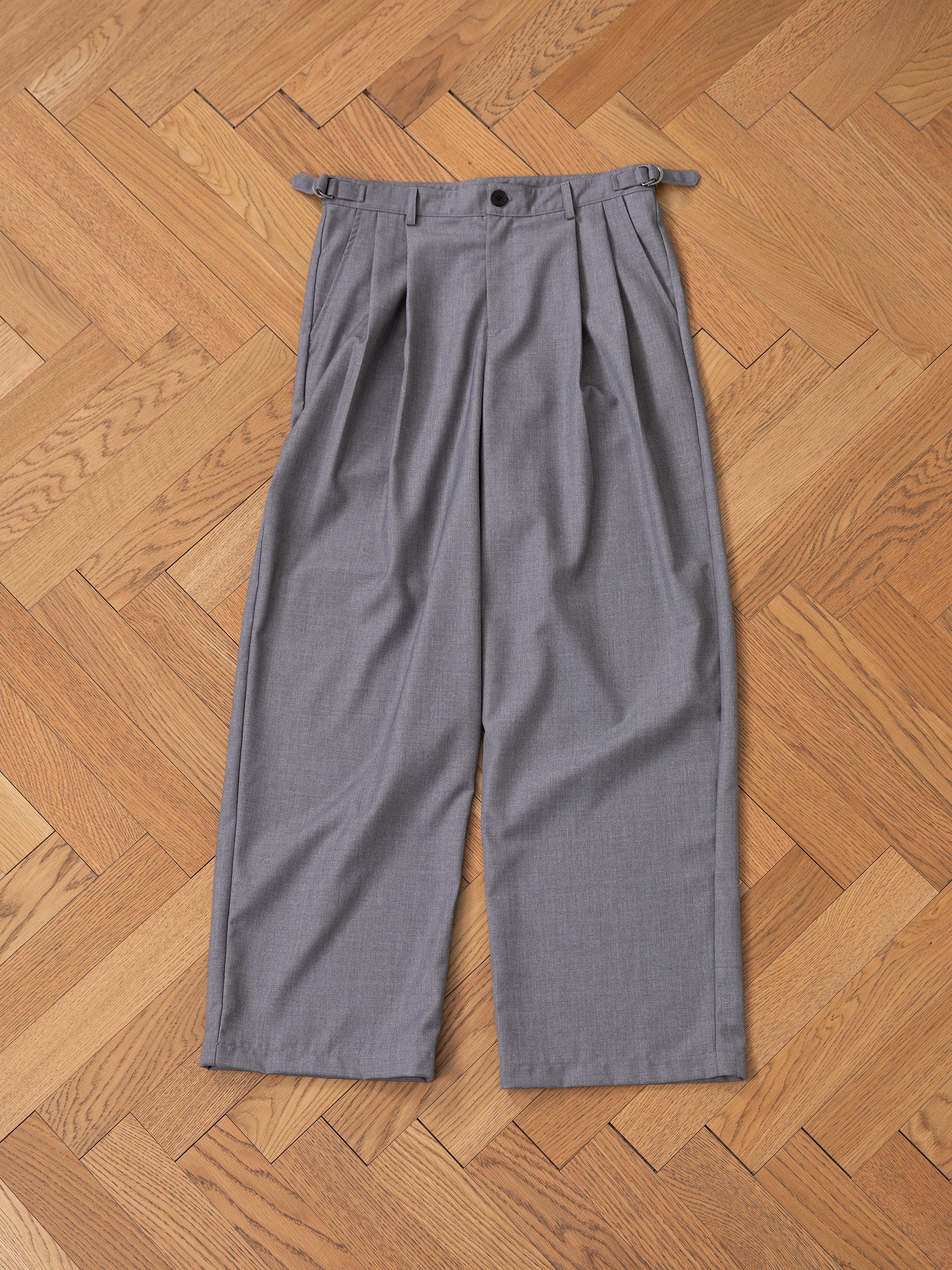 Pleated Trousers | Modern Menswear by yycbvcnbmmnbm