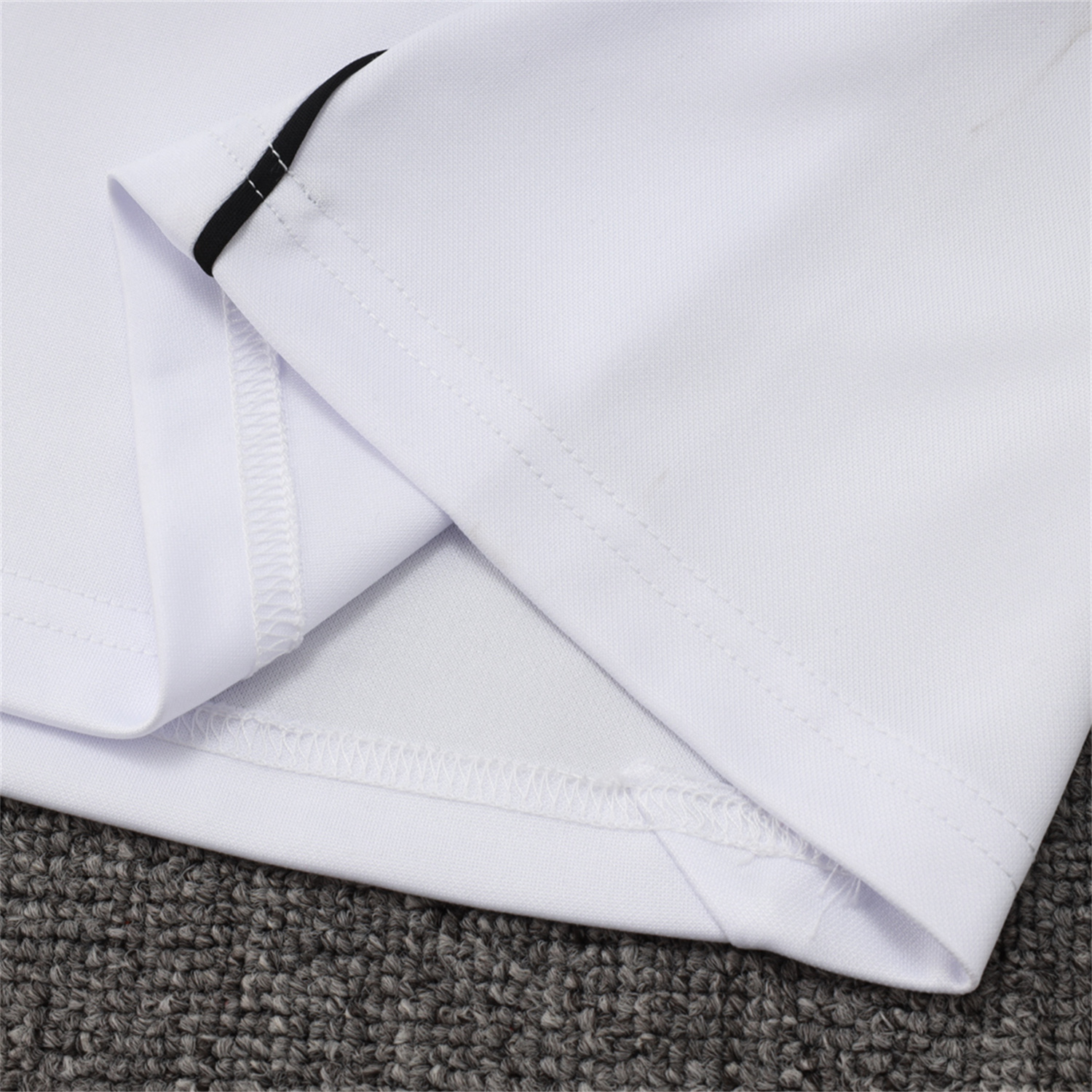 AlphaJersey-INT M.A.M 25-26 Long Sleeves Training Set - White Top & Black Pants