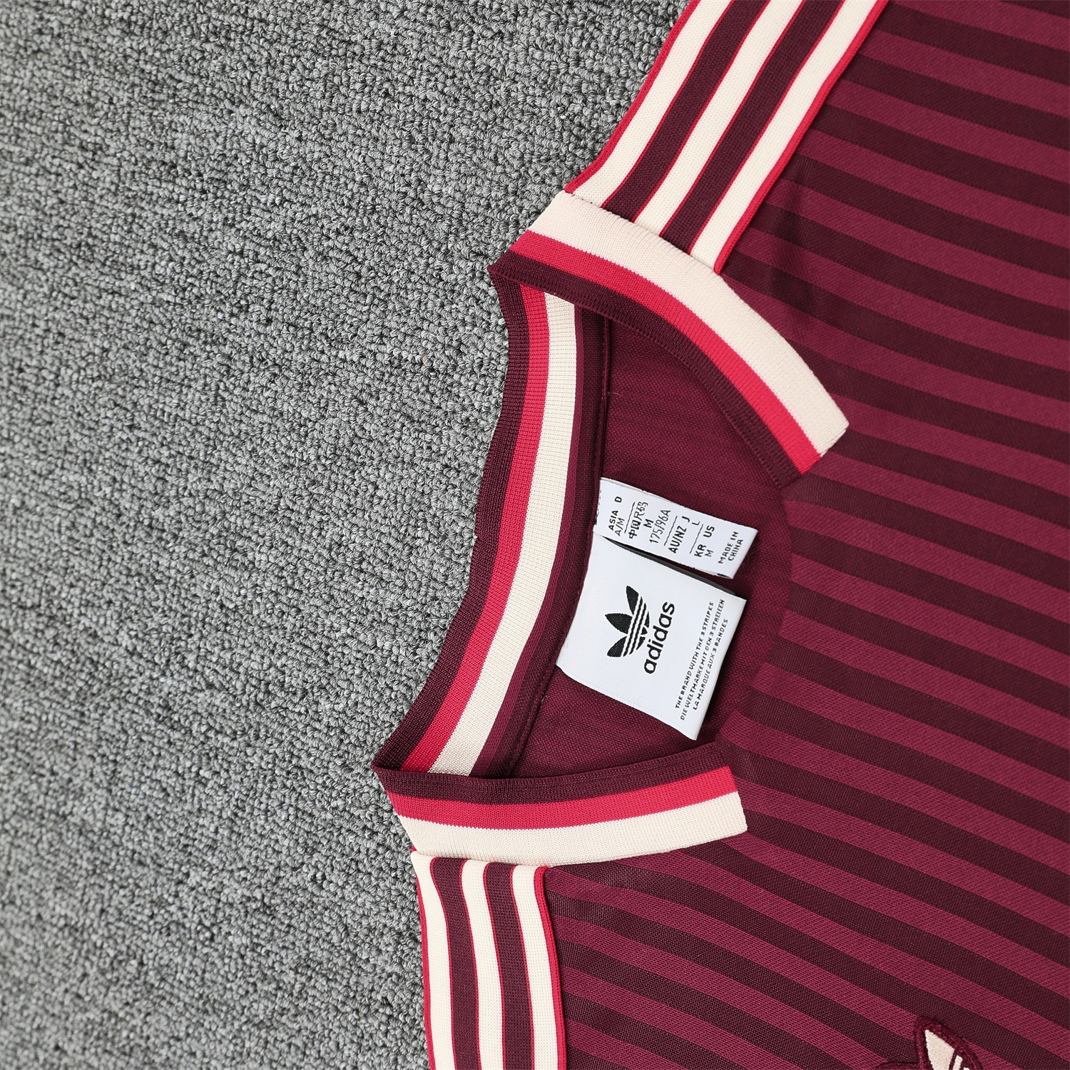 AlphaJersey-Bayern Munich 25-26 Vest Training Set - Wine Red Lines Vest & Wine Red Lines Shorts