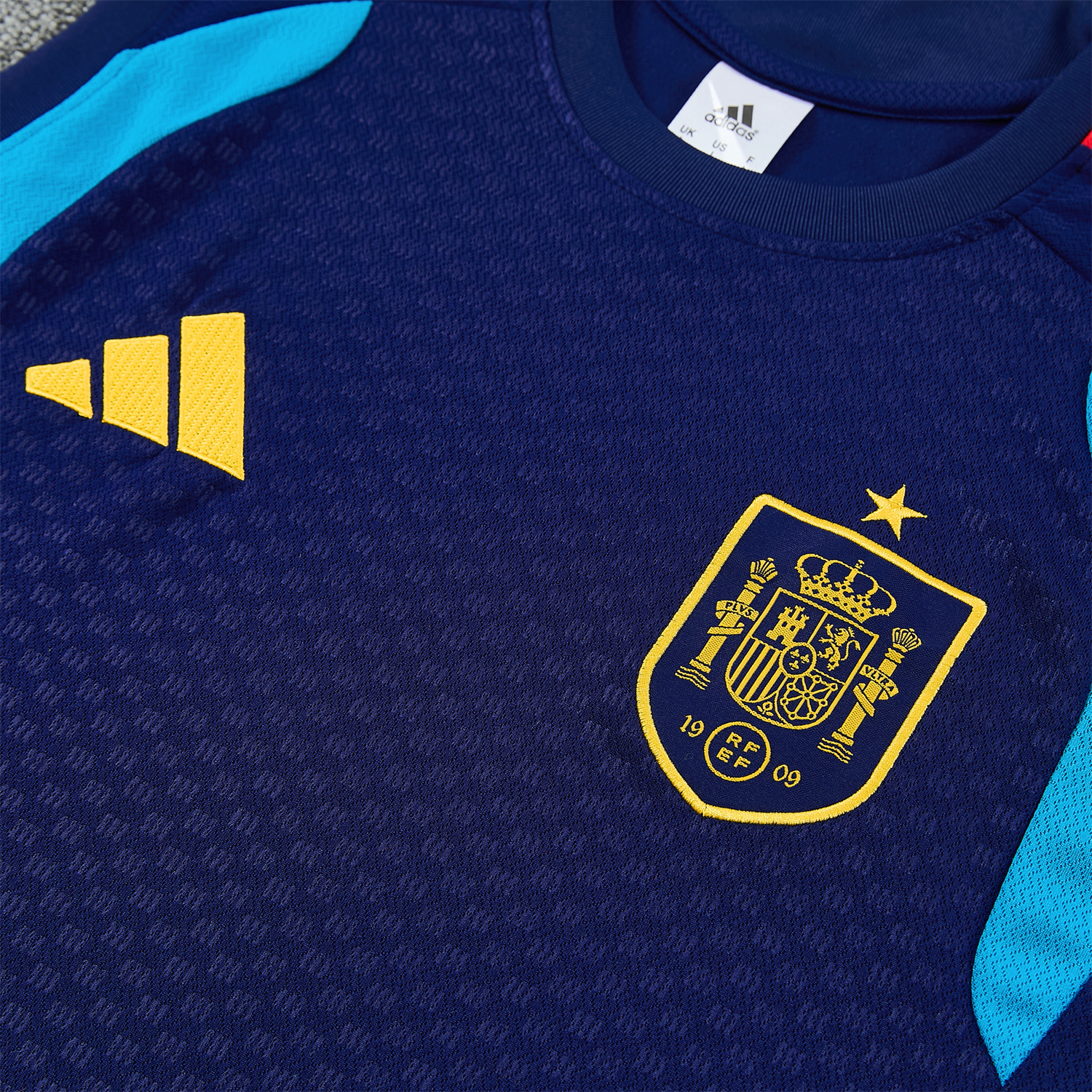 AlphaJersey-Spain 2026 Vest Training Set - Dark Blue Vest and Shorts