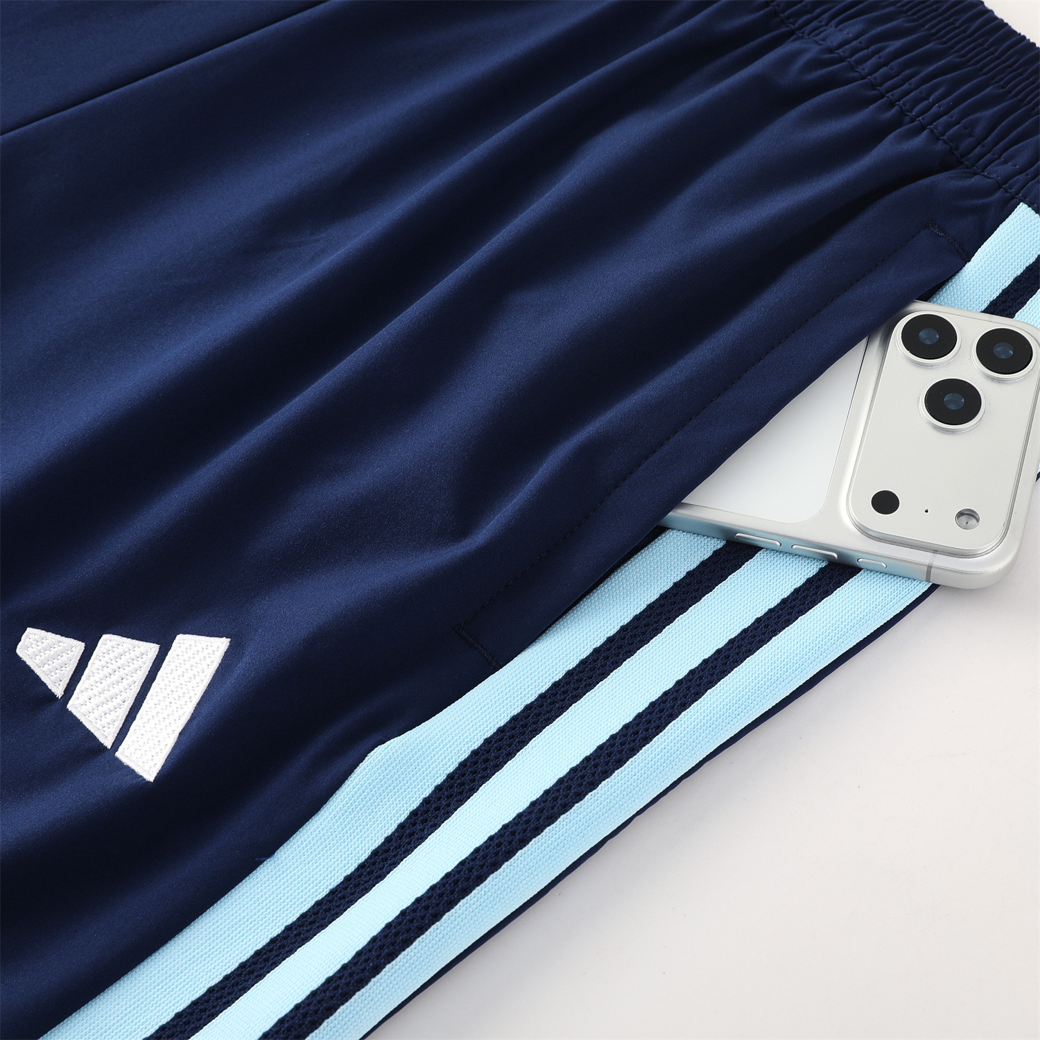AlphaJersey-Argentina 2026 Hooded Windbreaker Training Set - White Top & Dark Blue Pants
