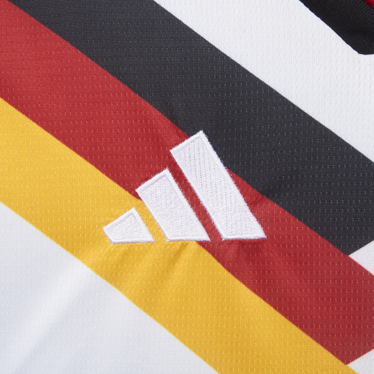 AlphaJersey-Women's Germany 2026 Home Cropped Jersey