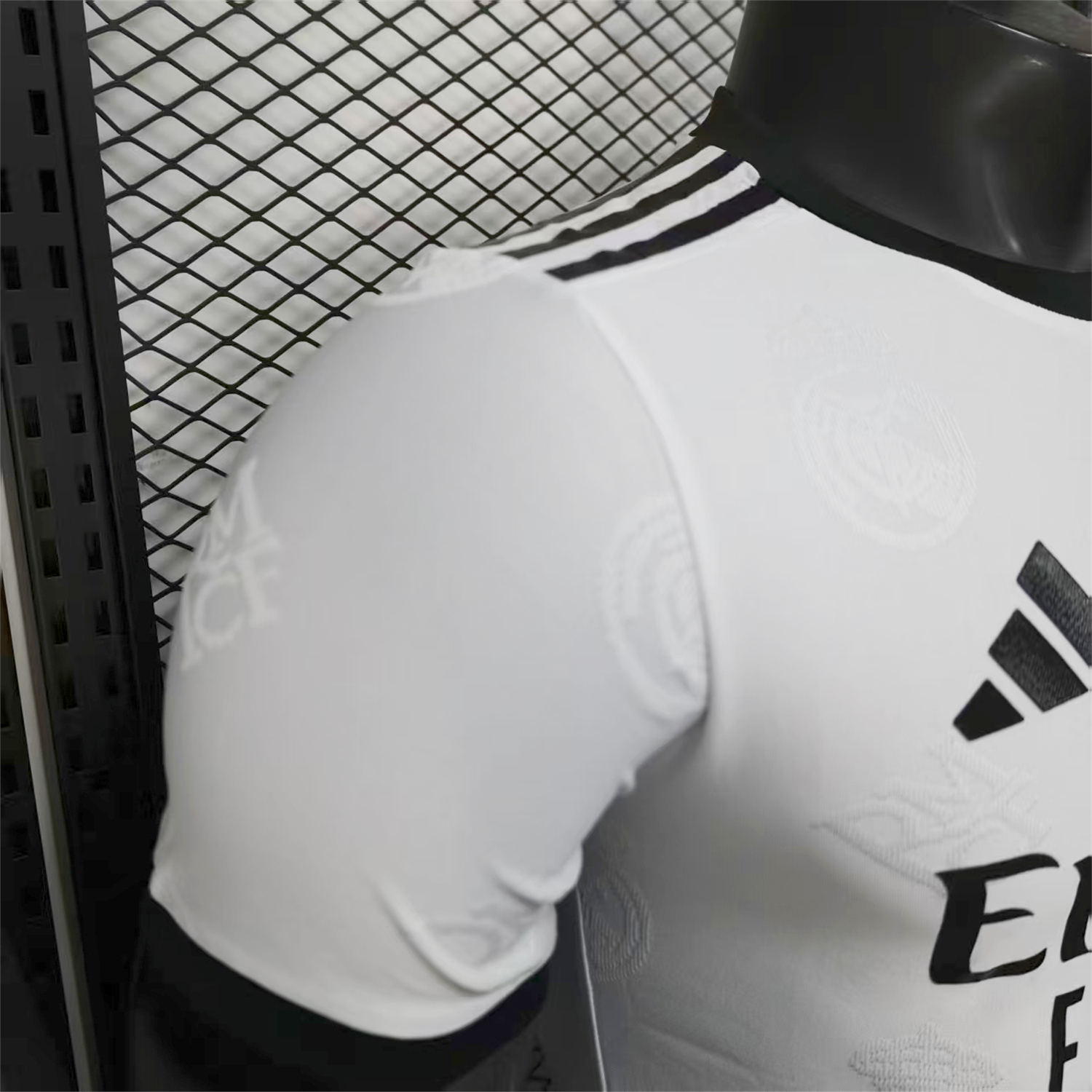 AlphaJersey-Real Madrid 25-26 White Team Logo Jacquard Special Jersey - Player Version