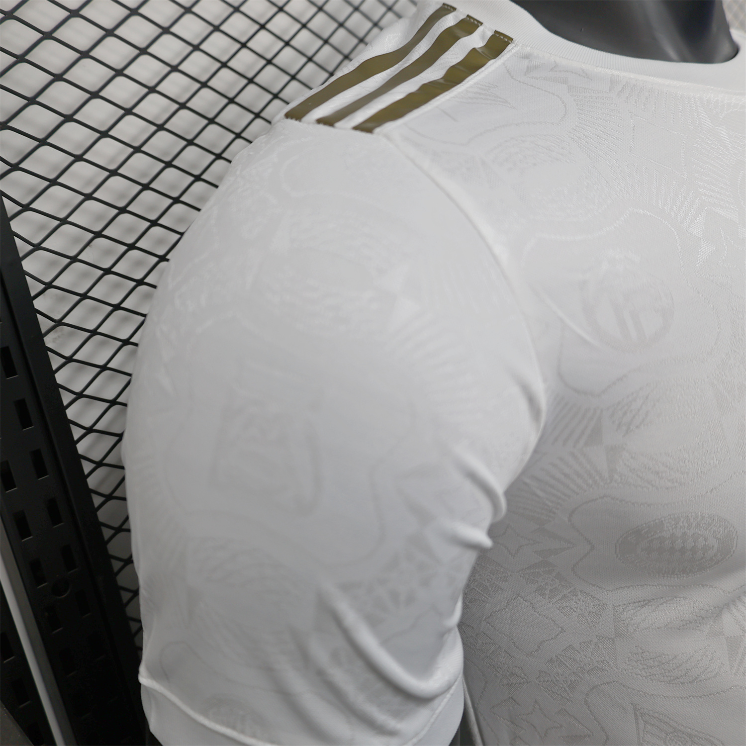 AlphaJersey-Bayern Munich 2025 White 125th Anniversary Jersey - with 125th Patch on Back - Player Version