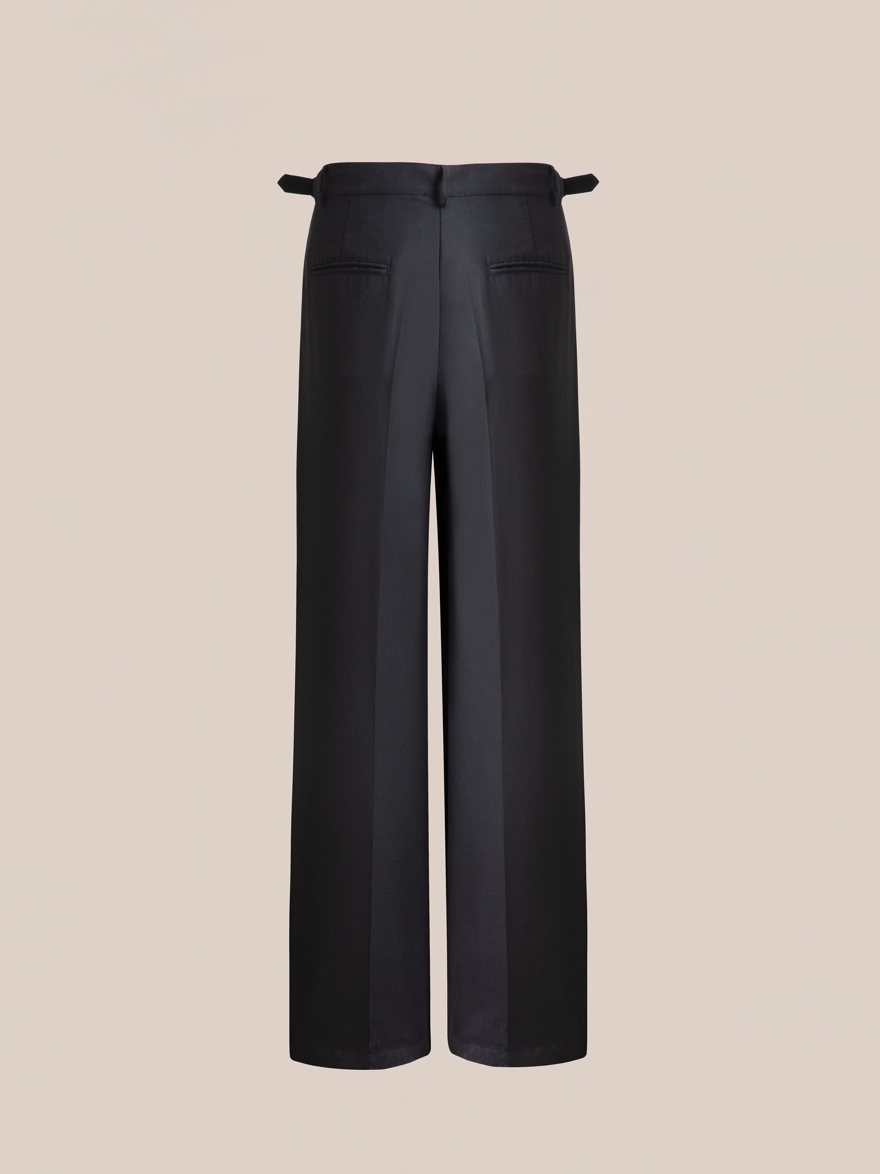 Pleated Trousers | Modern Menswear by yycbvcnbmmnbm