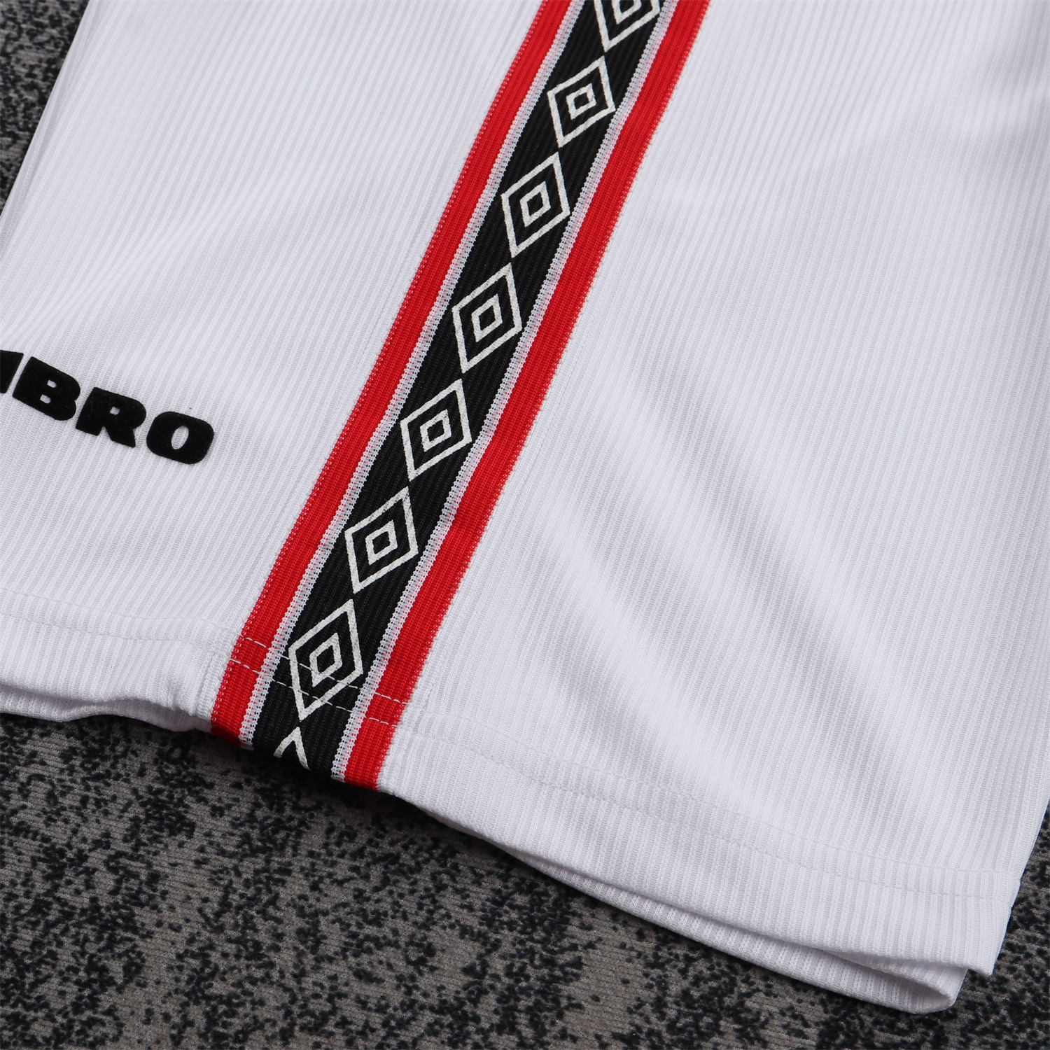AlphaJersey-Retro Manchester United 1998-99 Home Long Sleeves Kids Kit