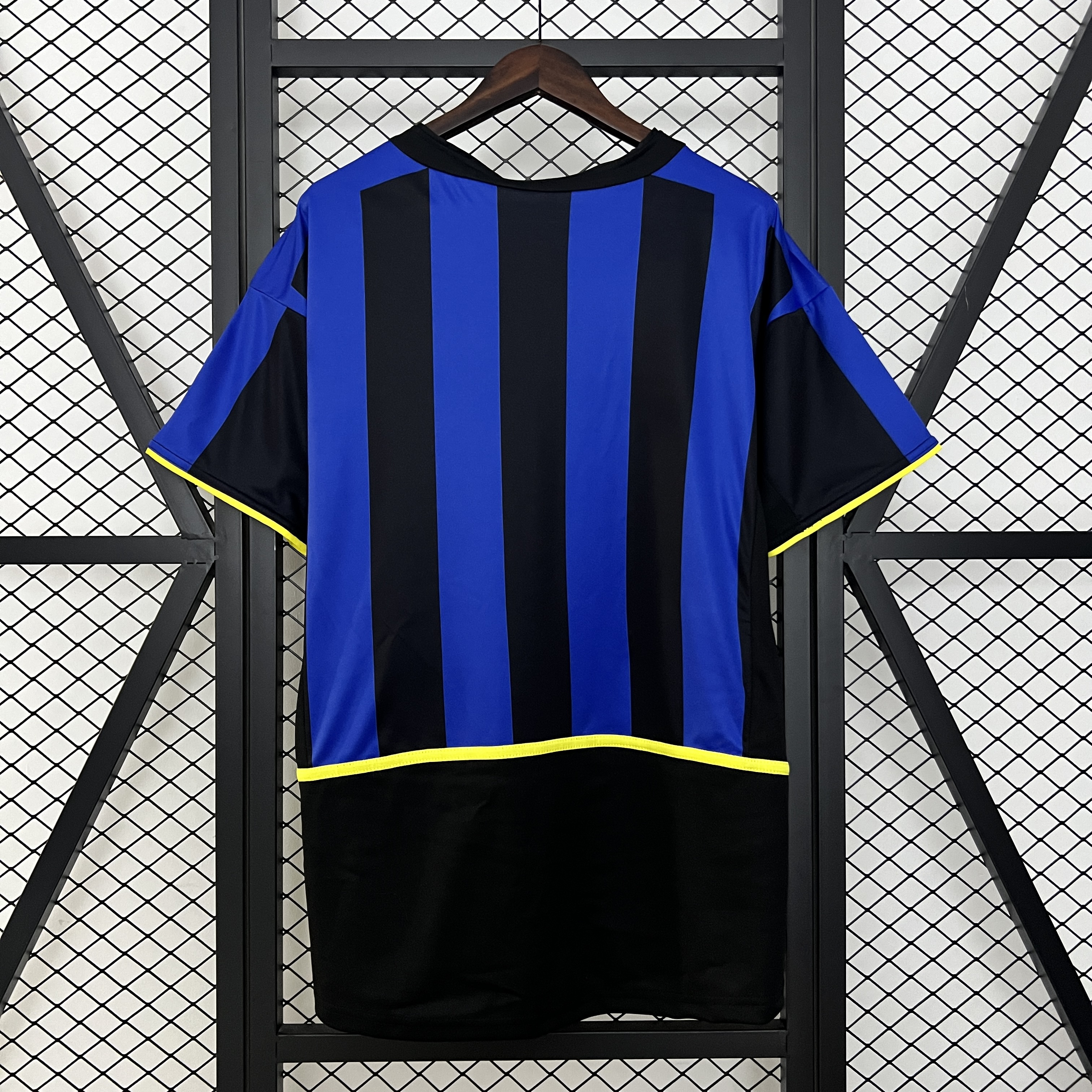 AlphaJersey-Retro Inter Milan 2002-03 Home Jersey