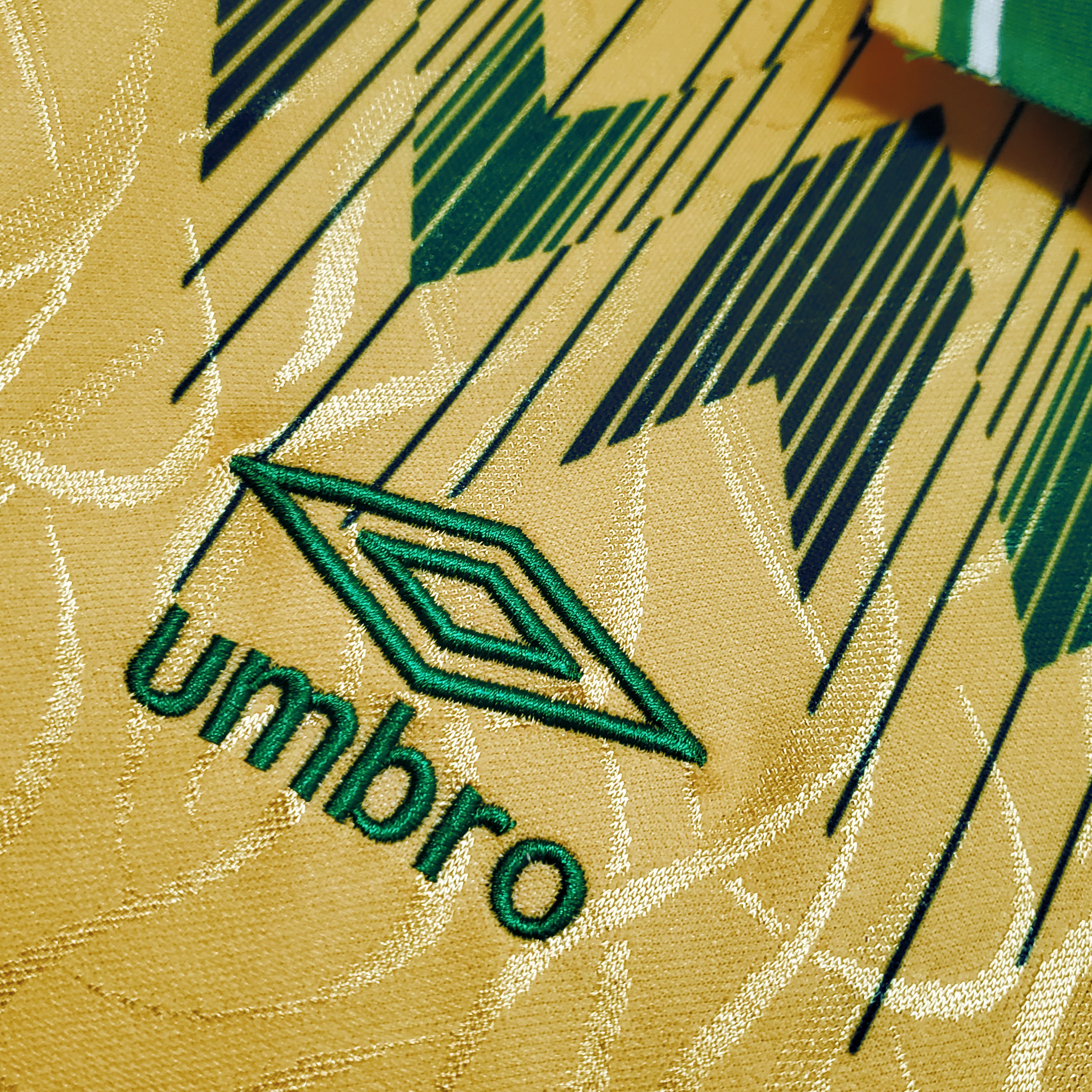 AlphaJersey-Retro Celtic 1988-91 Away Stadium Jersey