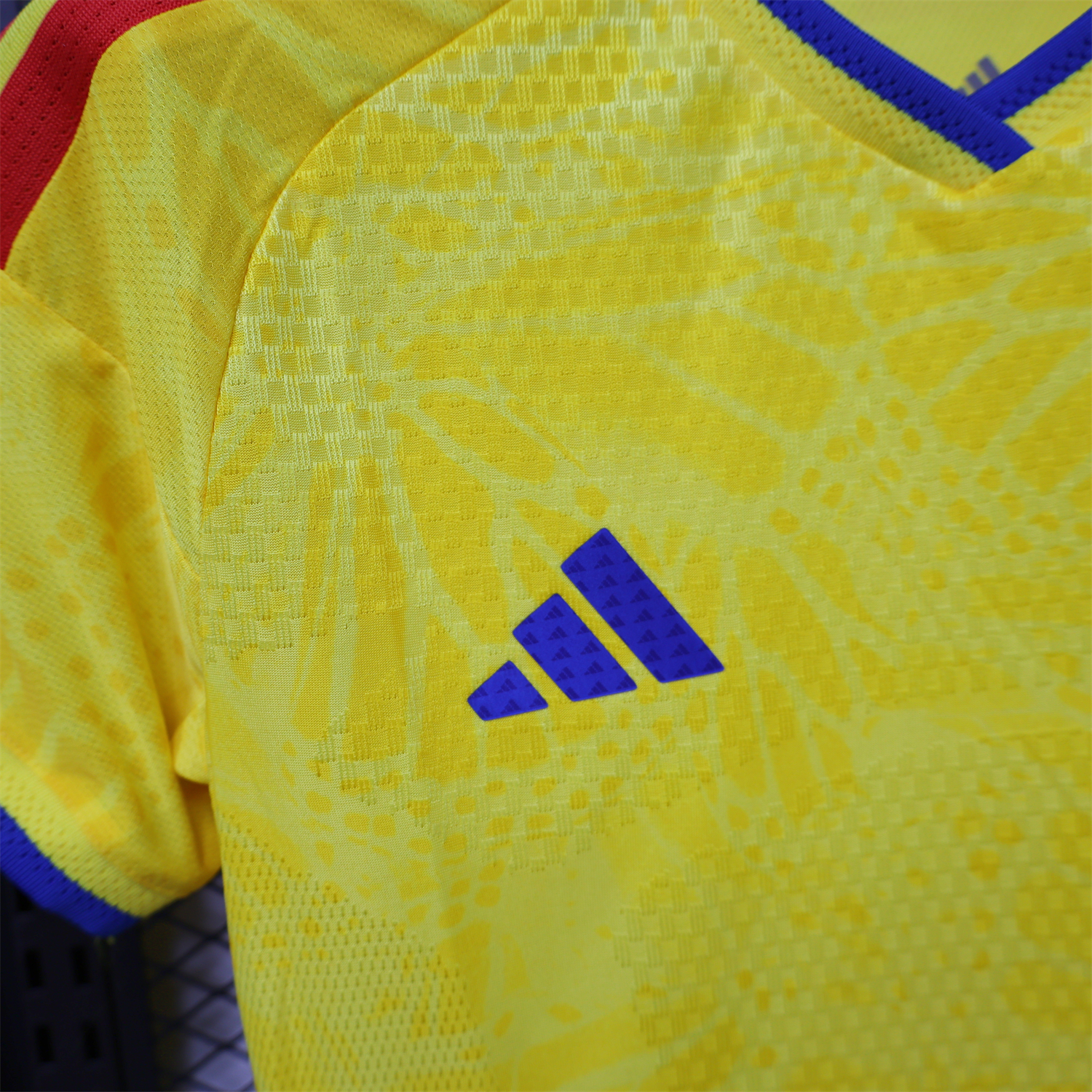 AlphaJersey-Women's Colombia 2026 Home Cropped Jersey - Player Version