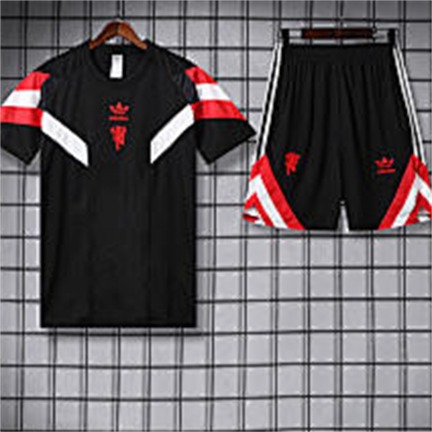 AlphaJersey-Manchester United 25-26 Short-Sleeve Training Set - Red Devil Black Top & Black Shorts