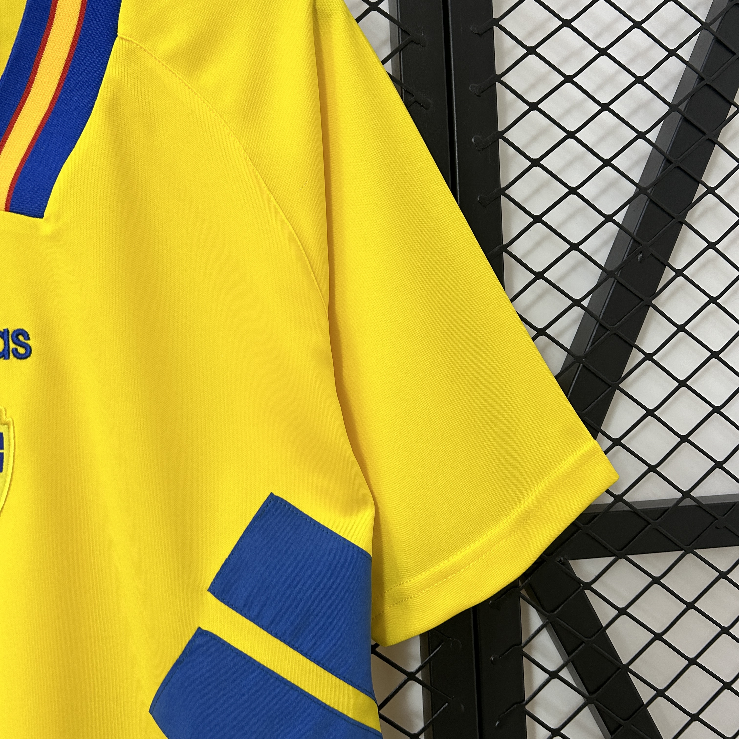AlphaJersey-Retro Sweden 1994 Home Jersey