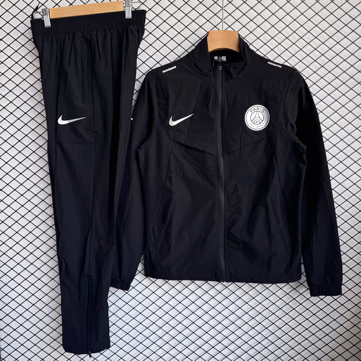 AlphaJersey-Paris Saint-Germain PSG 25-26 Windbreaker Training Set - Black Top and Pants