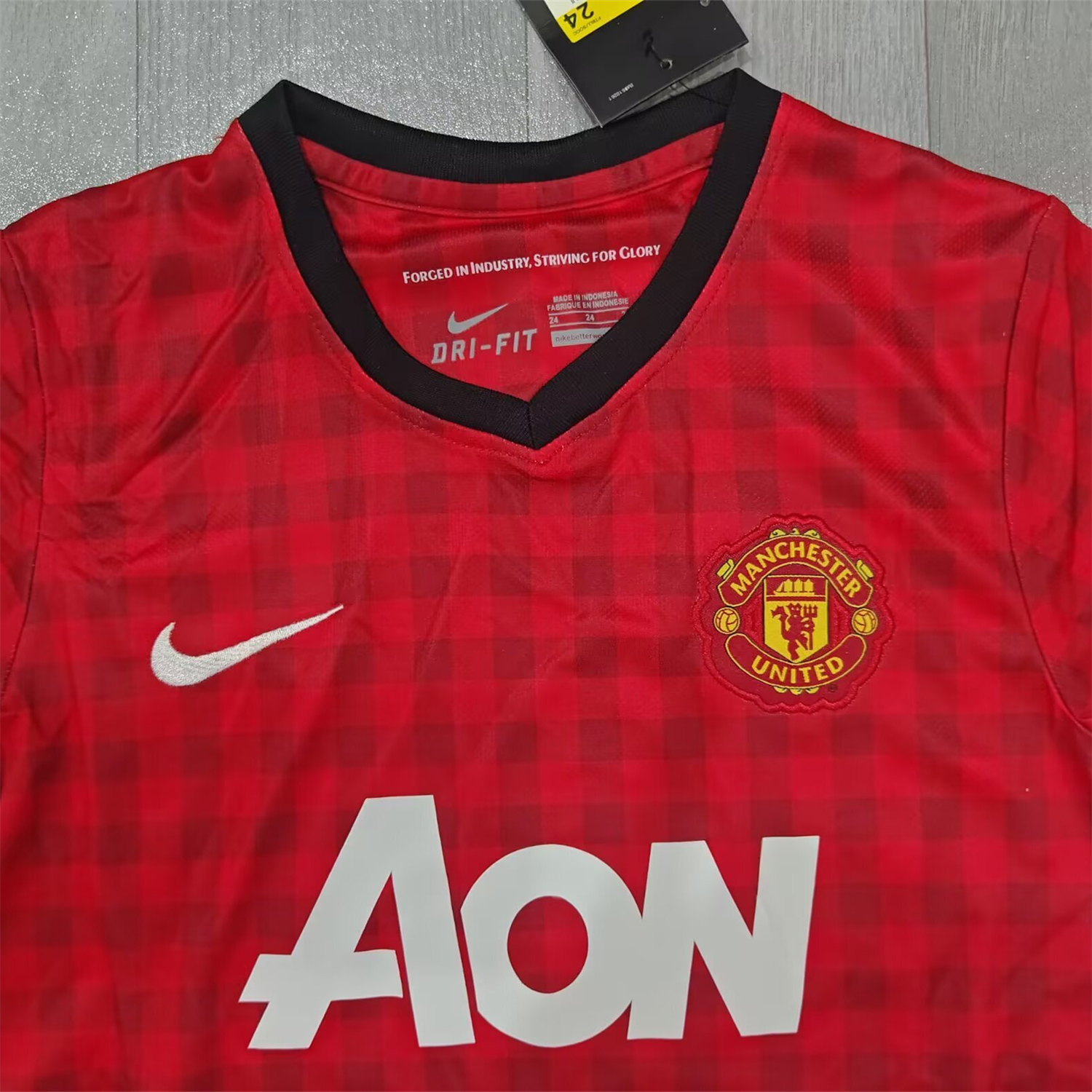 AlphaJersey-Retro Manchester United 2012-13 Home Kids Kit
