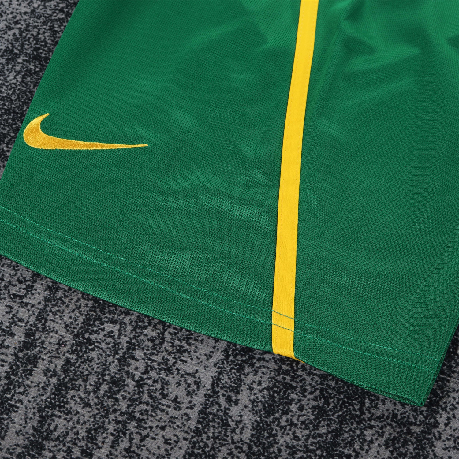 AlphaJersey-Retro Portugal 2000 Home Kids Kit