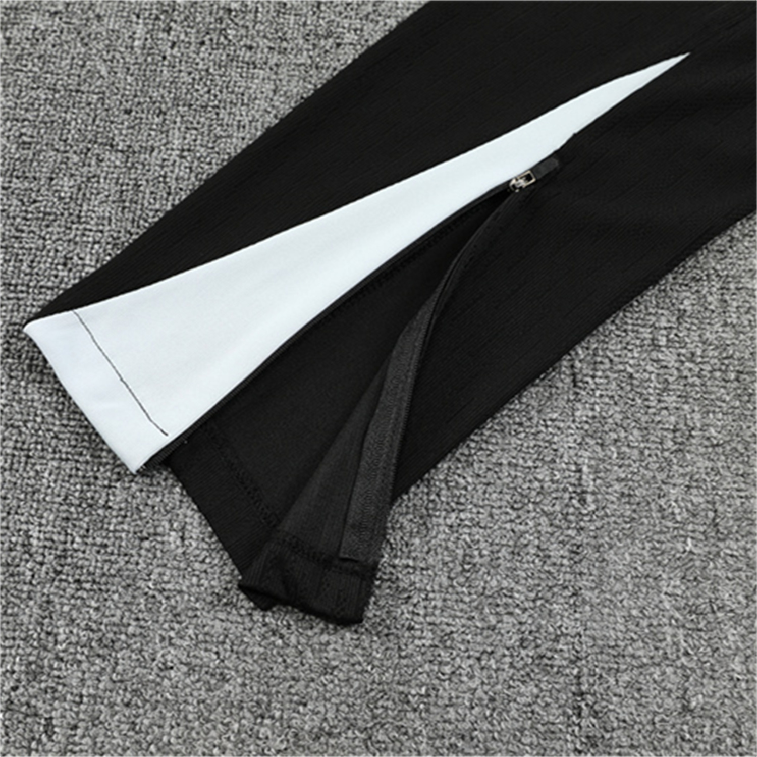 AlphaJersey-C.H.E.L.S.E.A 25-26 Kids Long Sleeve Training Set - Player Version - Black Top and Black Pants