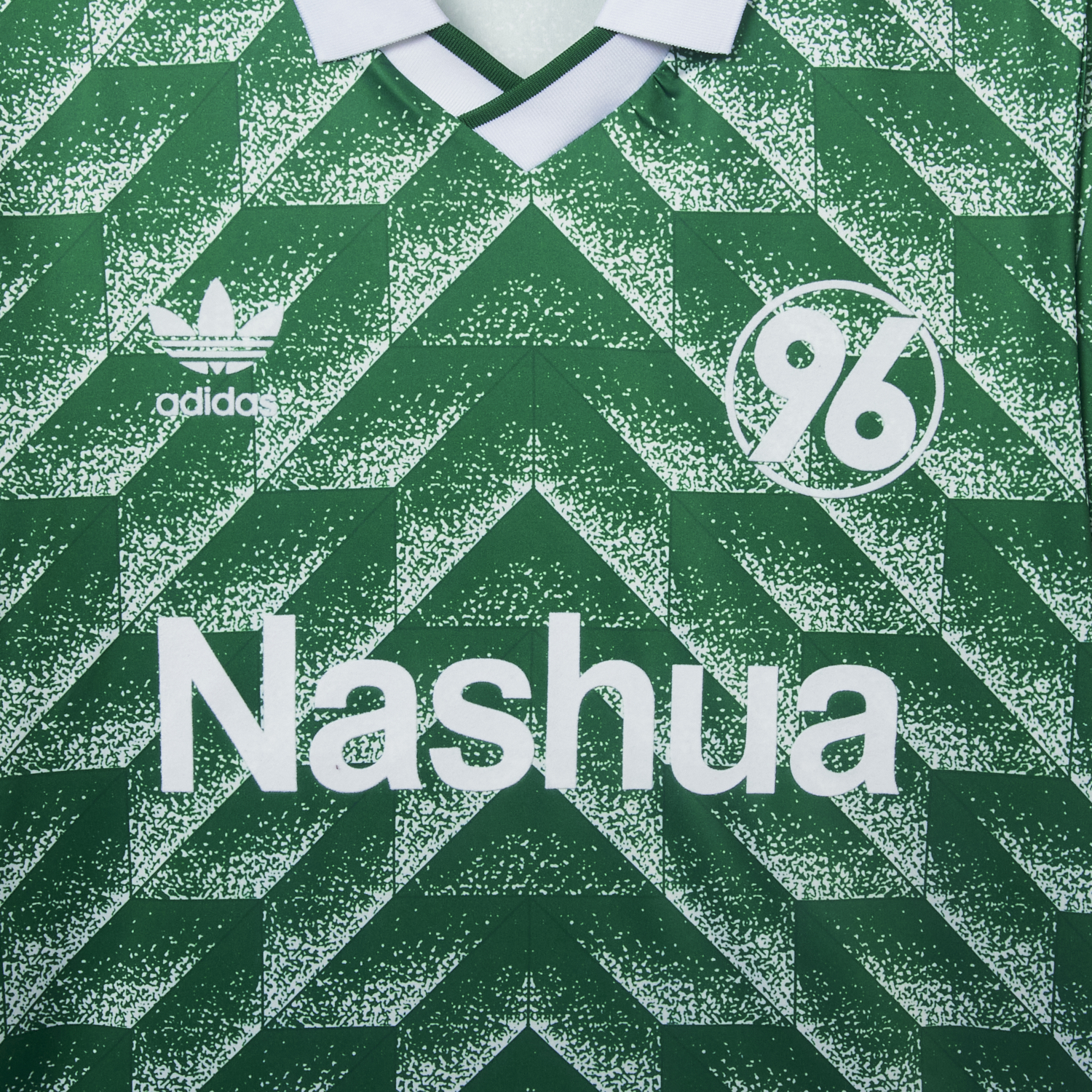 AlphaJersey-Retro Hannover 96 1990-91 Away Green Jersey