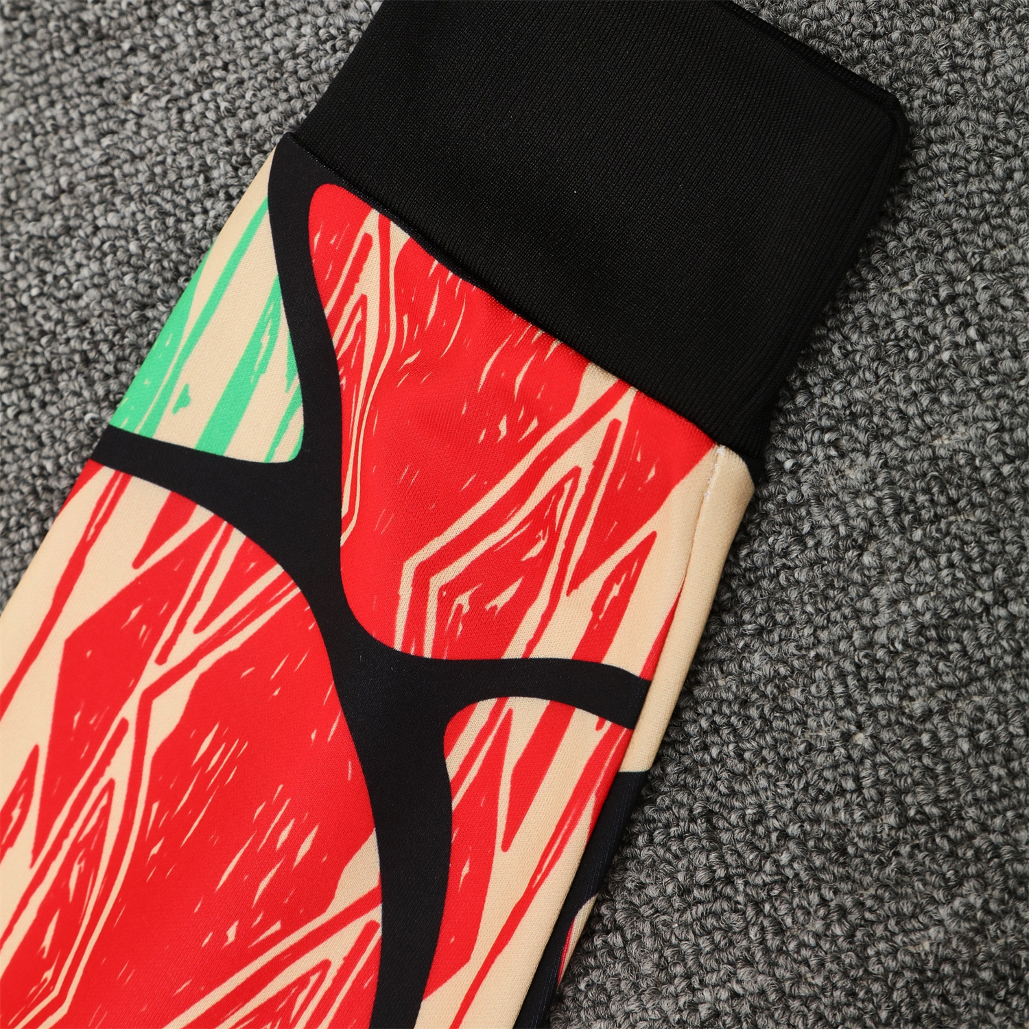 AlphaJersey-Arsenal 25-26 Training Hoodie Set - Red Green Hoodie and Black Pants