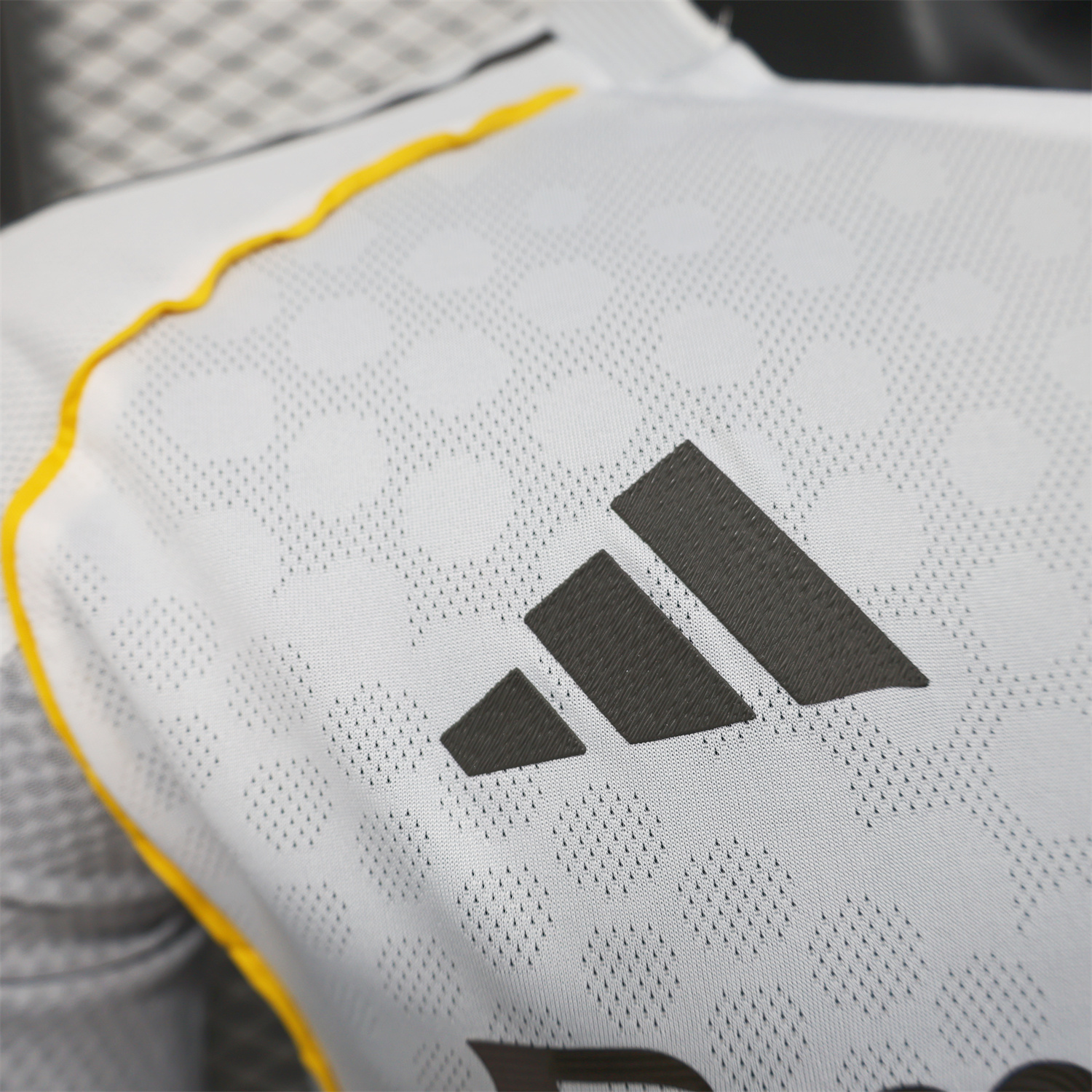 AlphaJersey-Real Madrid 25-26 Home Long Sleeves Jersey - Player Version