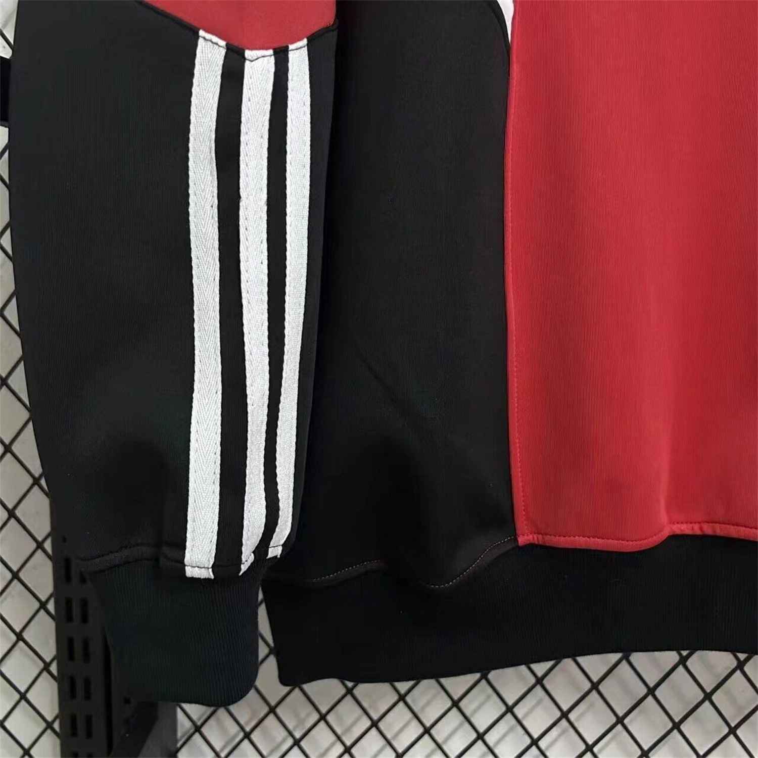 AlphaJersey-AC Milan Red And Black Unisex Pullover Hoodieullover Hoodie