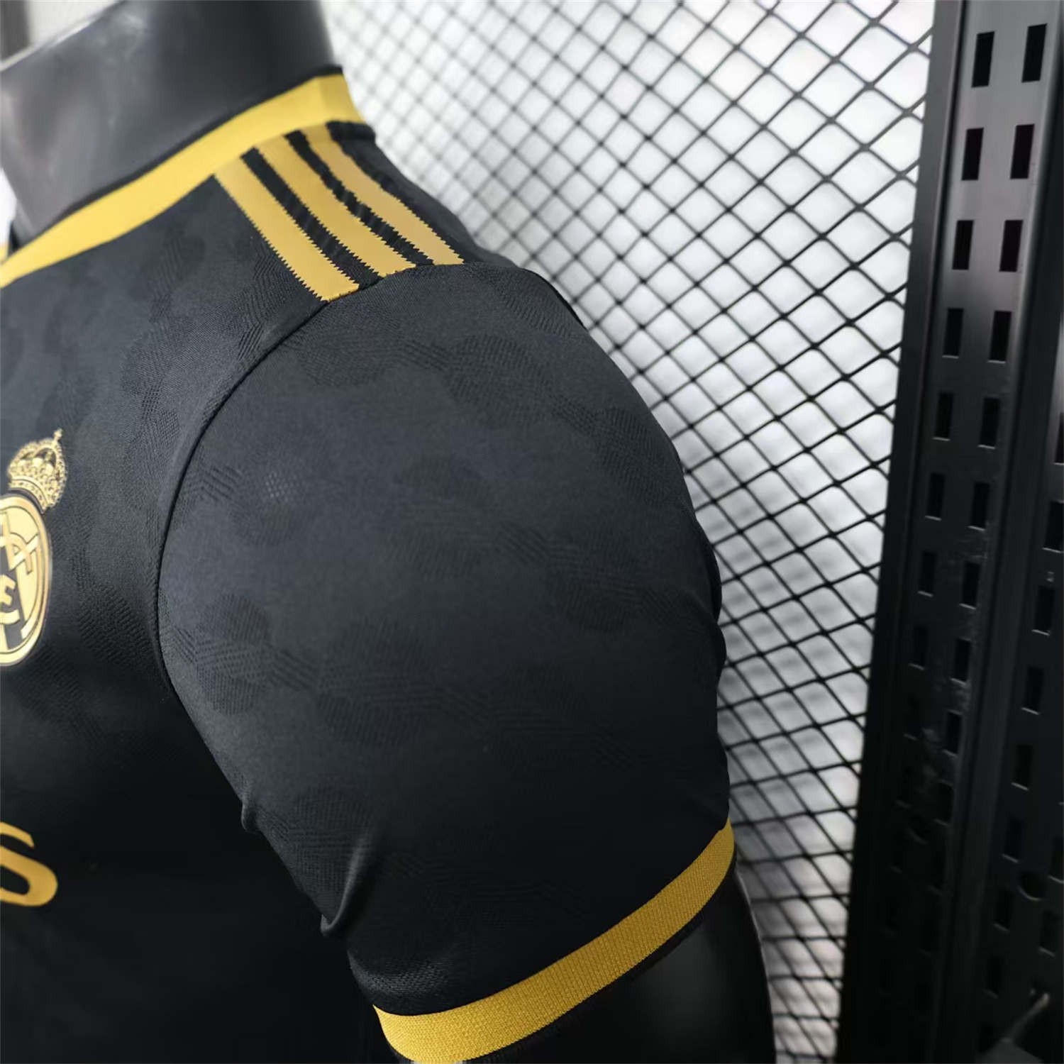 AlphaJersey-Real Madrid 25-26 Polka Dots Black And Gold Jersey - Player Version