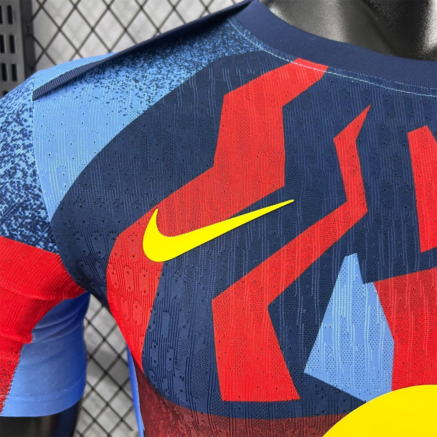 AlphaJersey-Barcelona 25-26 Mottled Colors Pre-Match Jersey - Player Version