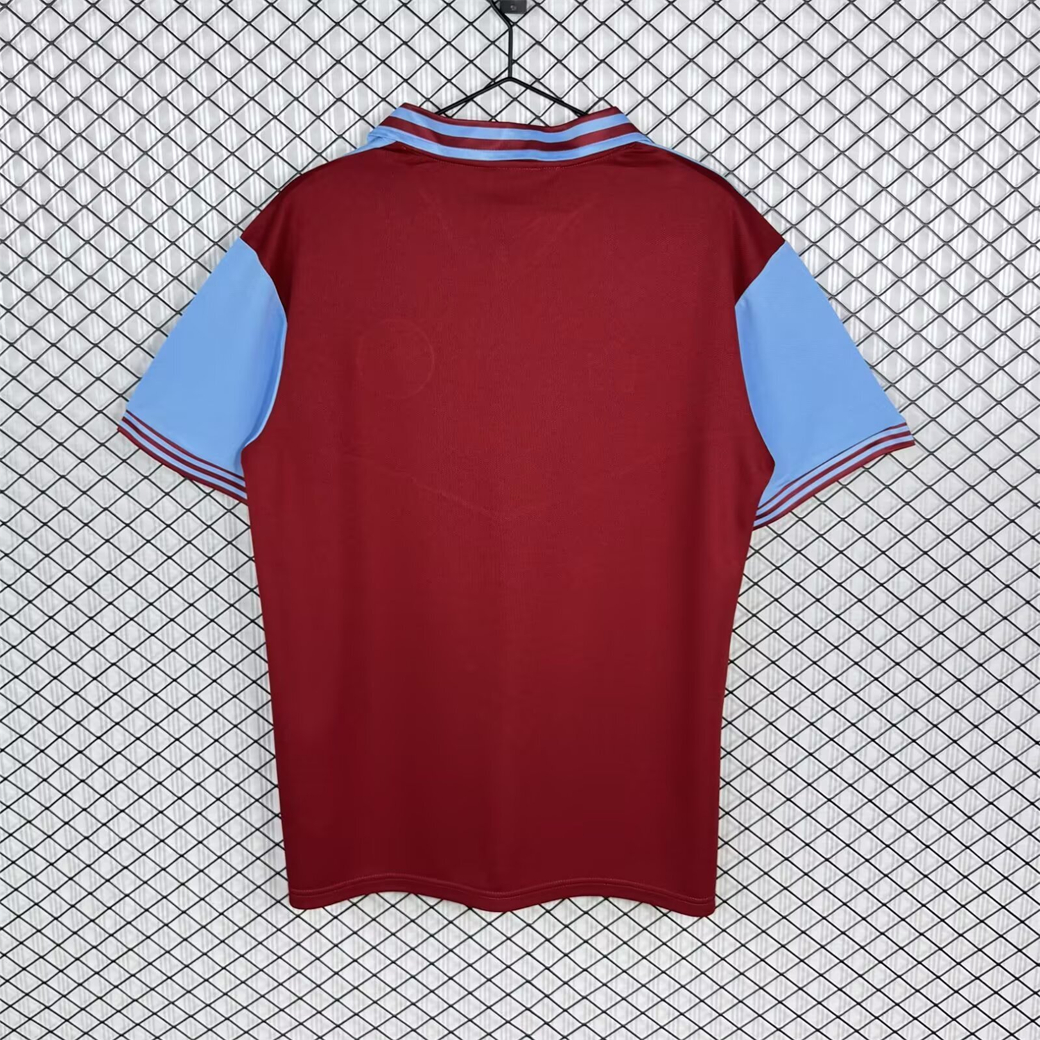 AlphaJersey-Retro West Ham United 1976-80 Home Jersey