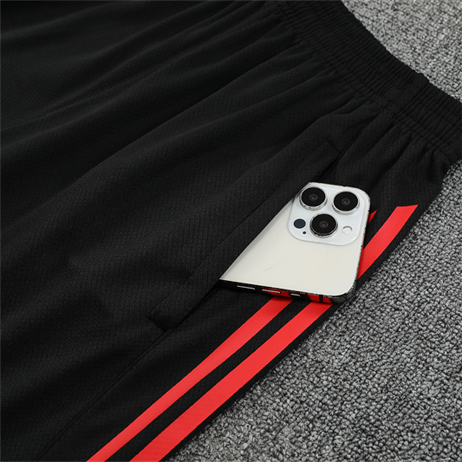 AlphaJersey-Liver.pool 25-26 Kids Short-Sleeve Training Set - Red Top & Black Shorts